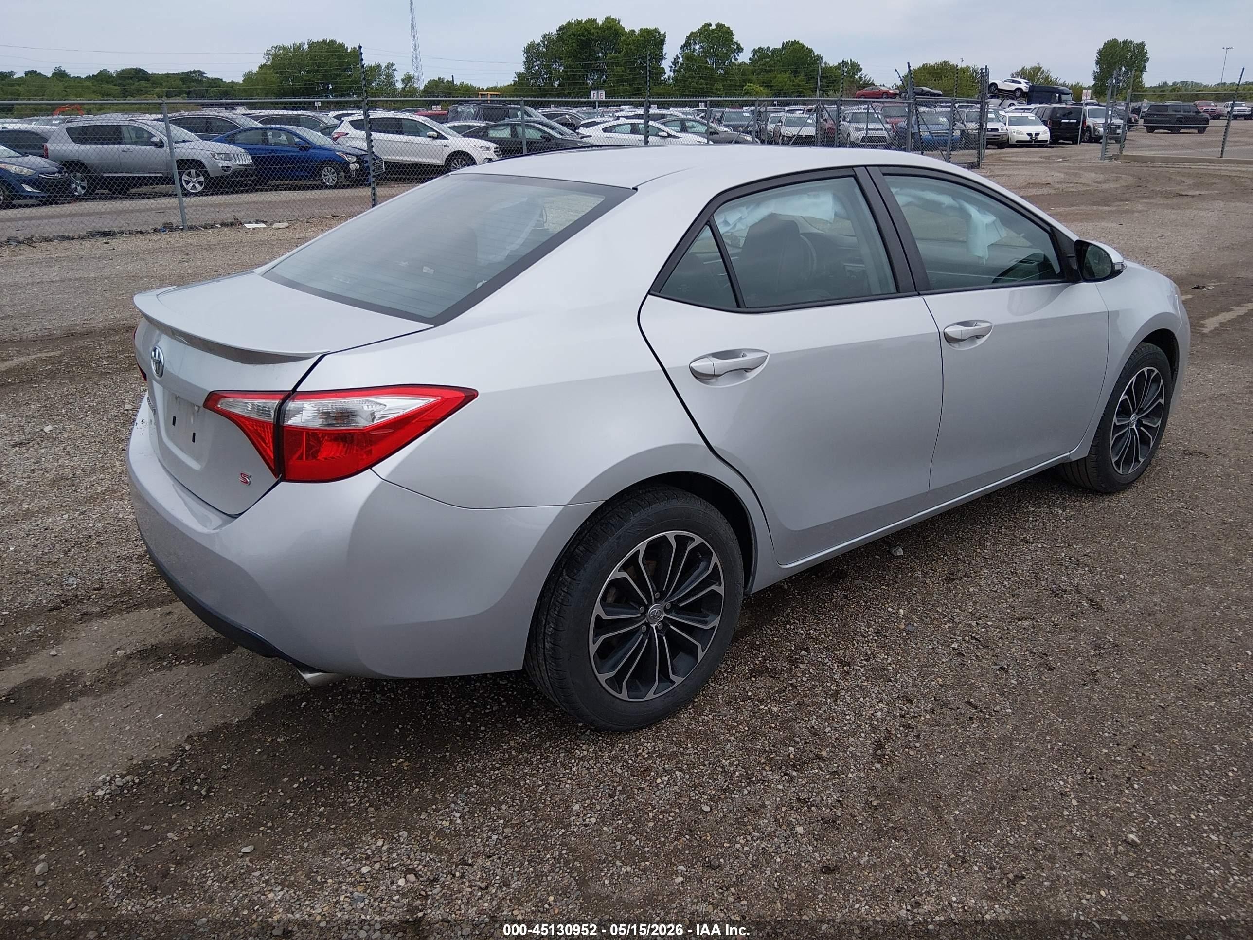 2015 Toyota Corolla S Plus Silver vin: 5YFBURHEXFP191152