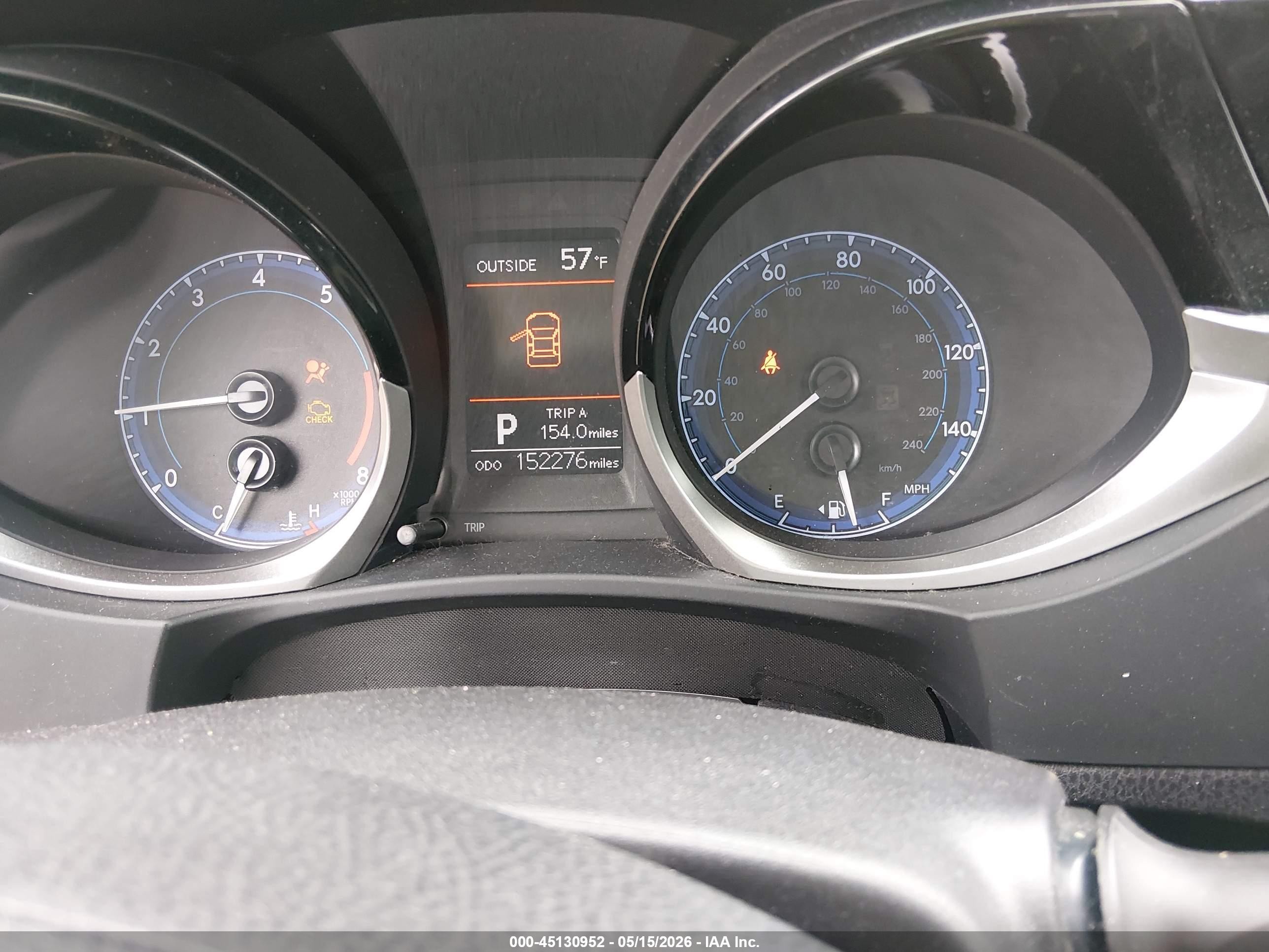 2015 Toyota Corolla S Plus Silver vin: 5YFBURHEXFP191152