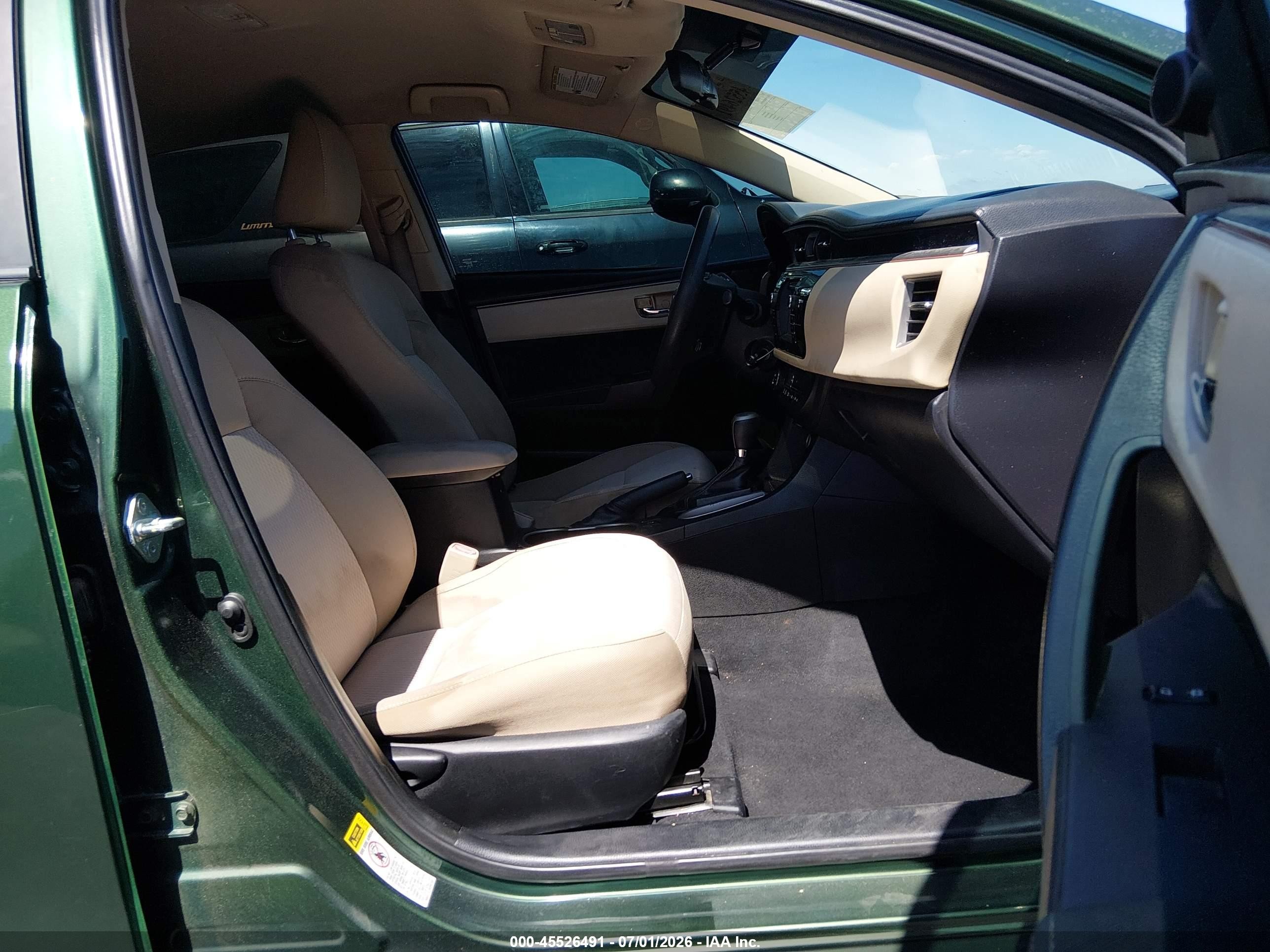 2015 Toyota Corolla Le Green vin: 5YFBURHEXFP193659