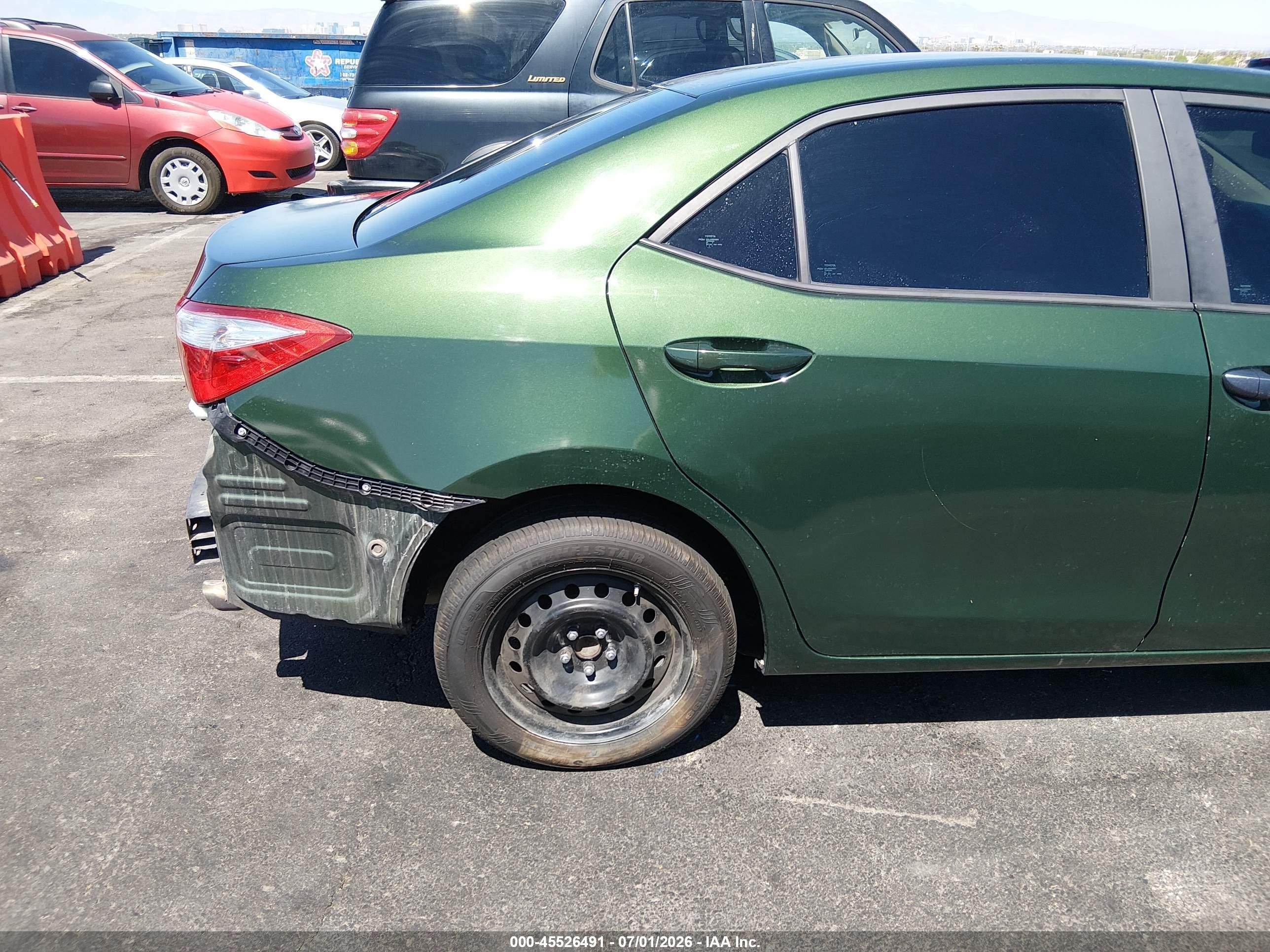 2015 Toyota Corolla Le Green vin: 5YFBURHEXFP193659