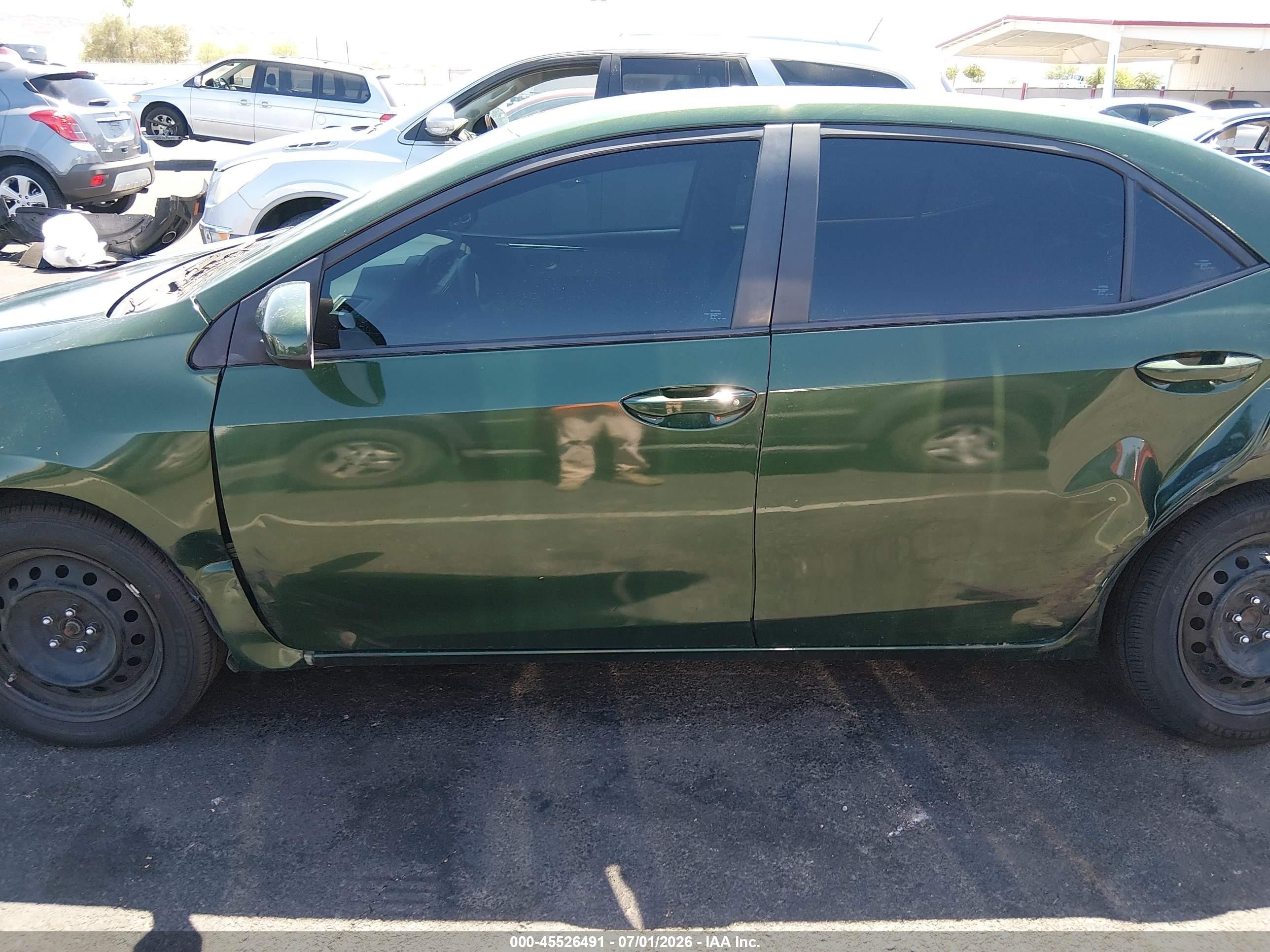 2015 Toyota Corolla Le Green vin: 5YFBURHEXFP193659