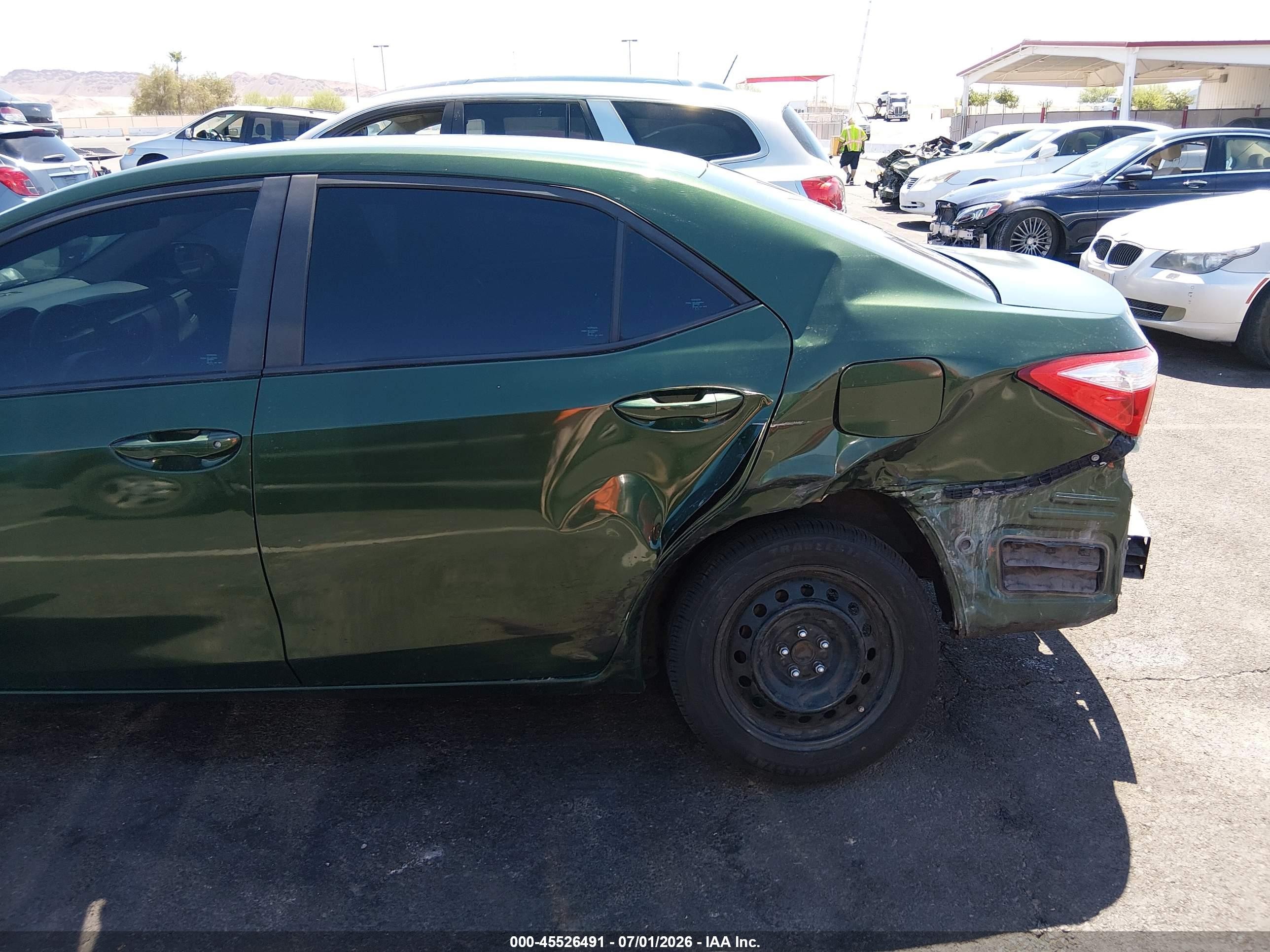 2015 Toyota Corolla Le Green vin: 5YFBURHEXFP193659