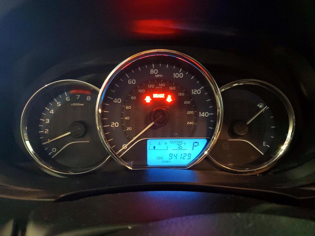 2015 Toyota Corolla L Серебряный vin: 5YFBURHEXFP198263