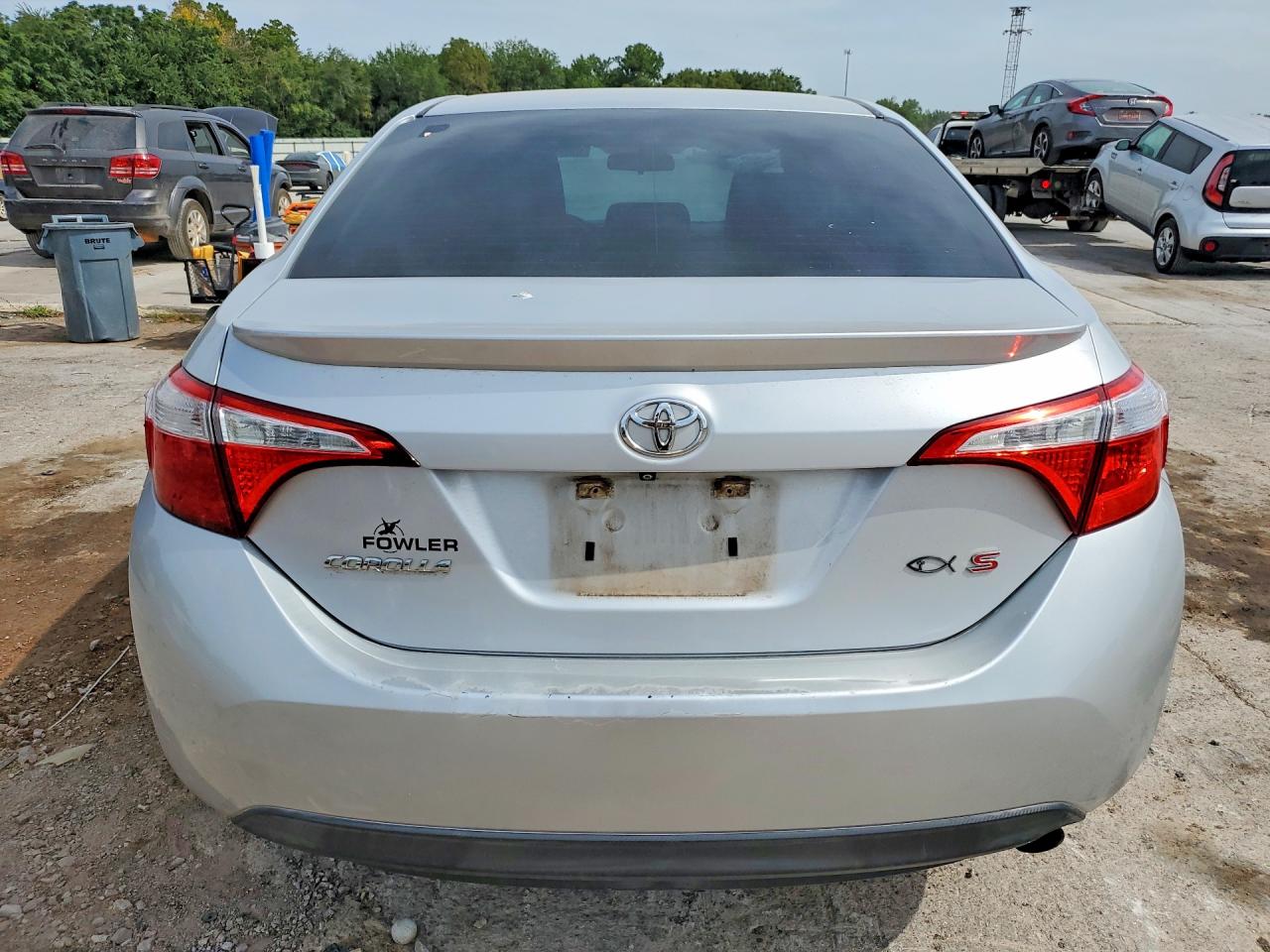 2015 Toyota Corolla S Silver vin: 5YFBURHEXFP215496