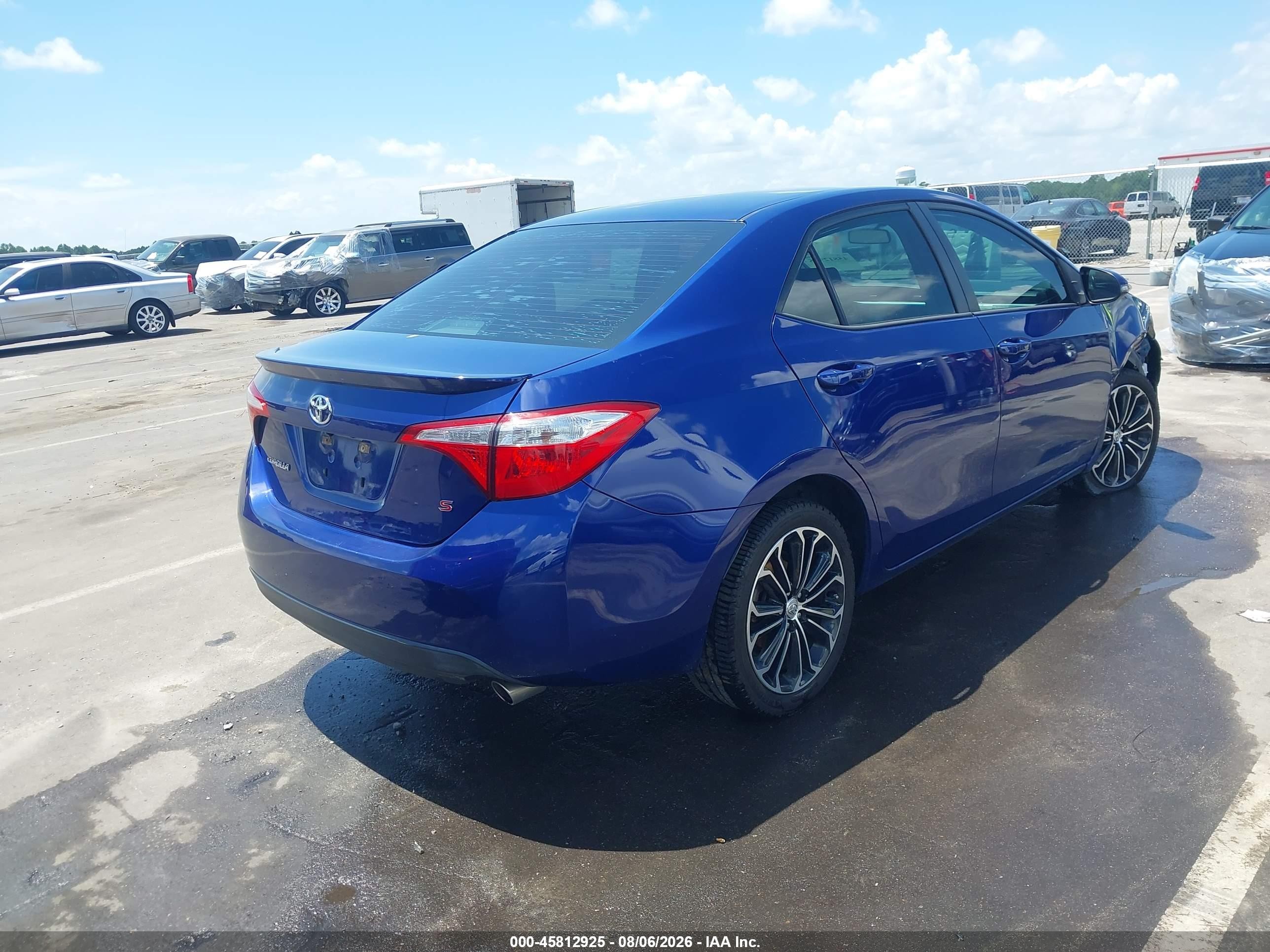 2015 Toyota Corolla S Plus Blue vin: 5YFBURHEXFP239216