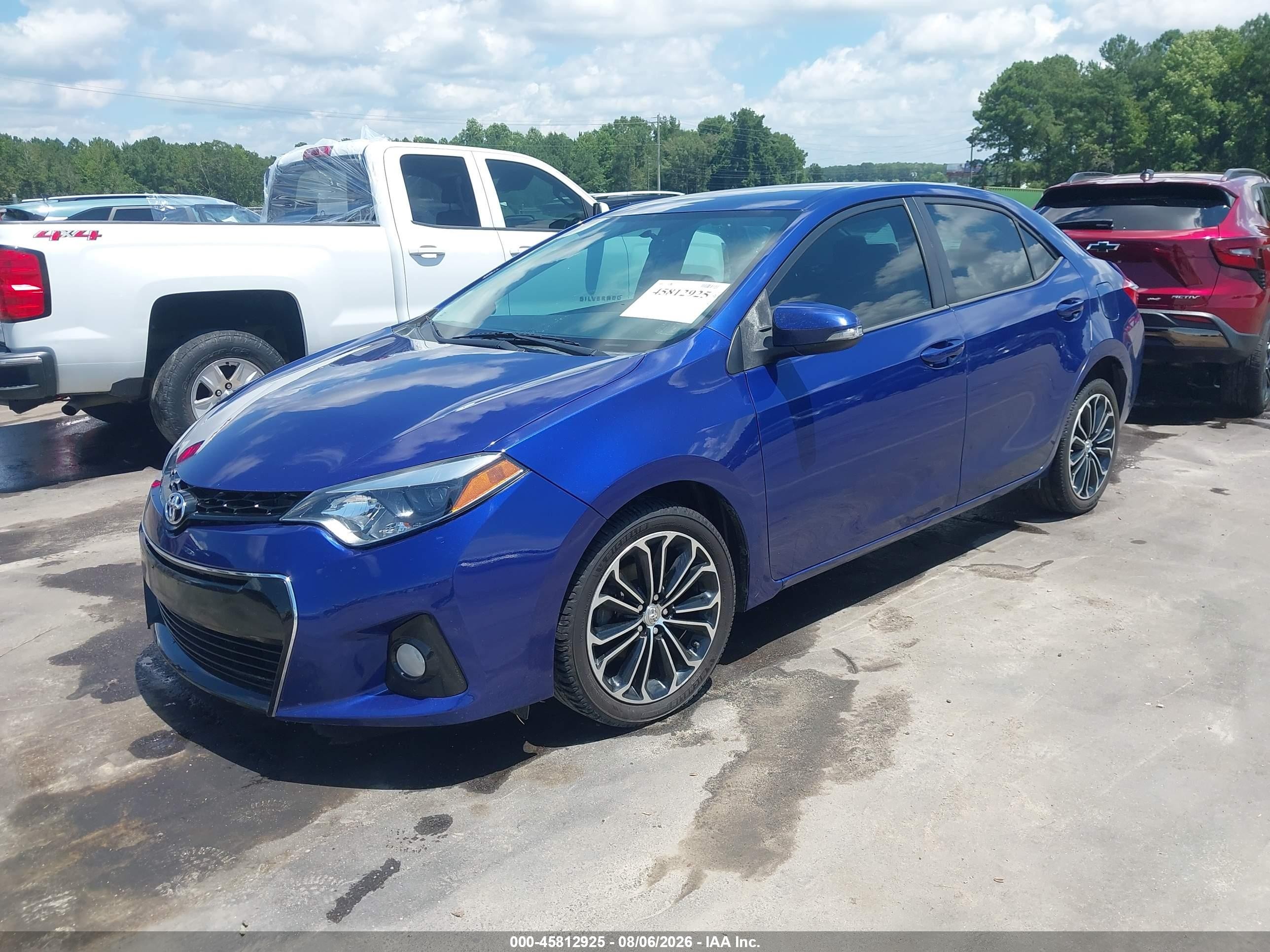 2015 Toyota Corolla S Plus Blue vin: 5YFBURHEXFP239216
