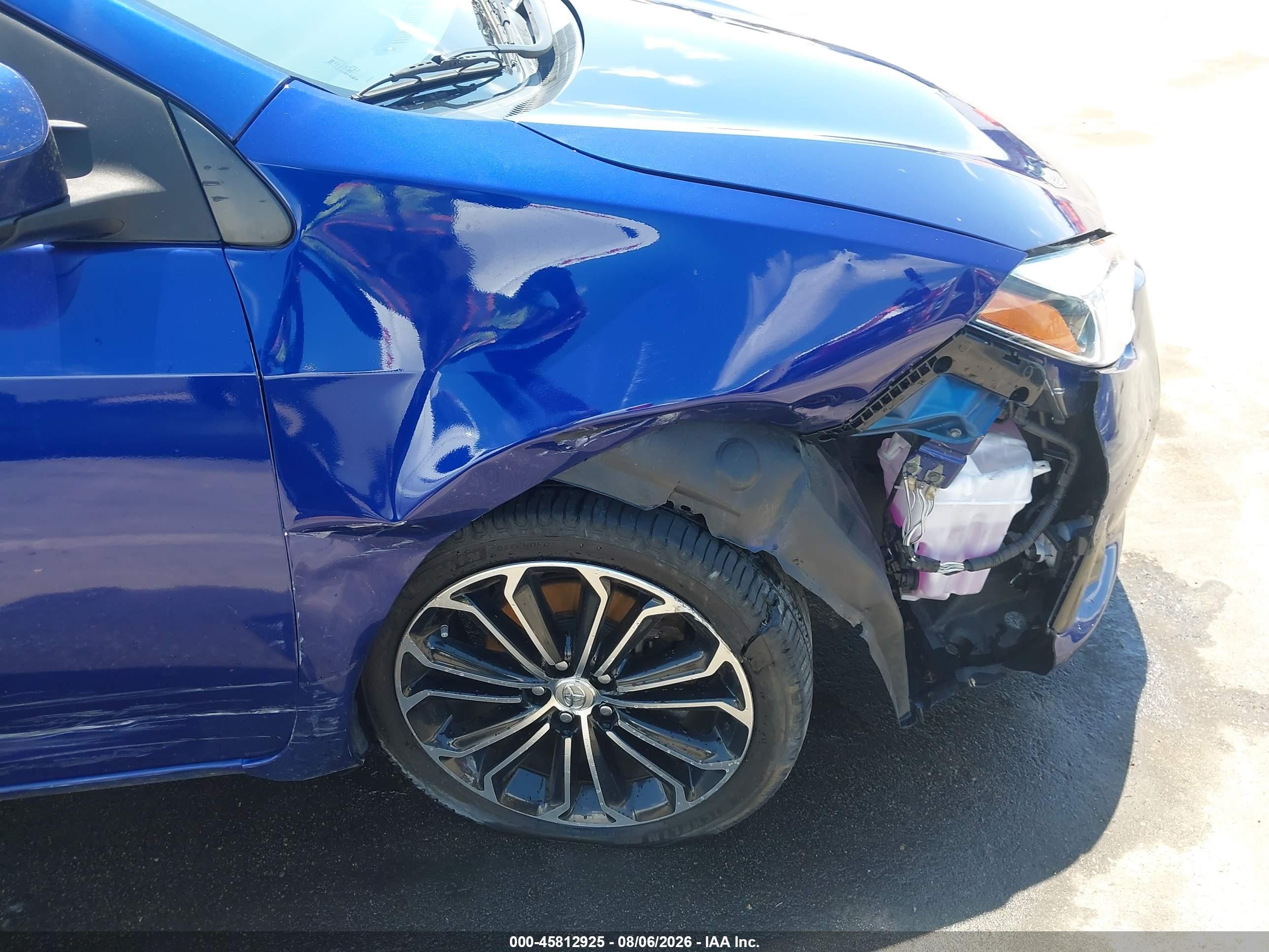 2015 Toyota Corolla S Plus Blue vin: 5YFBURHEXFP239216