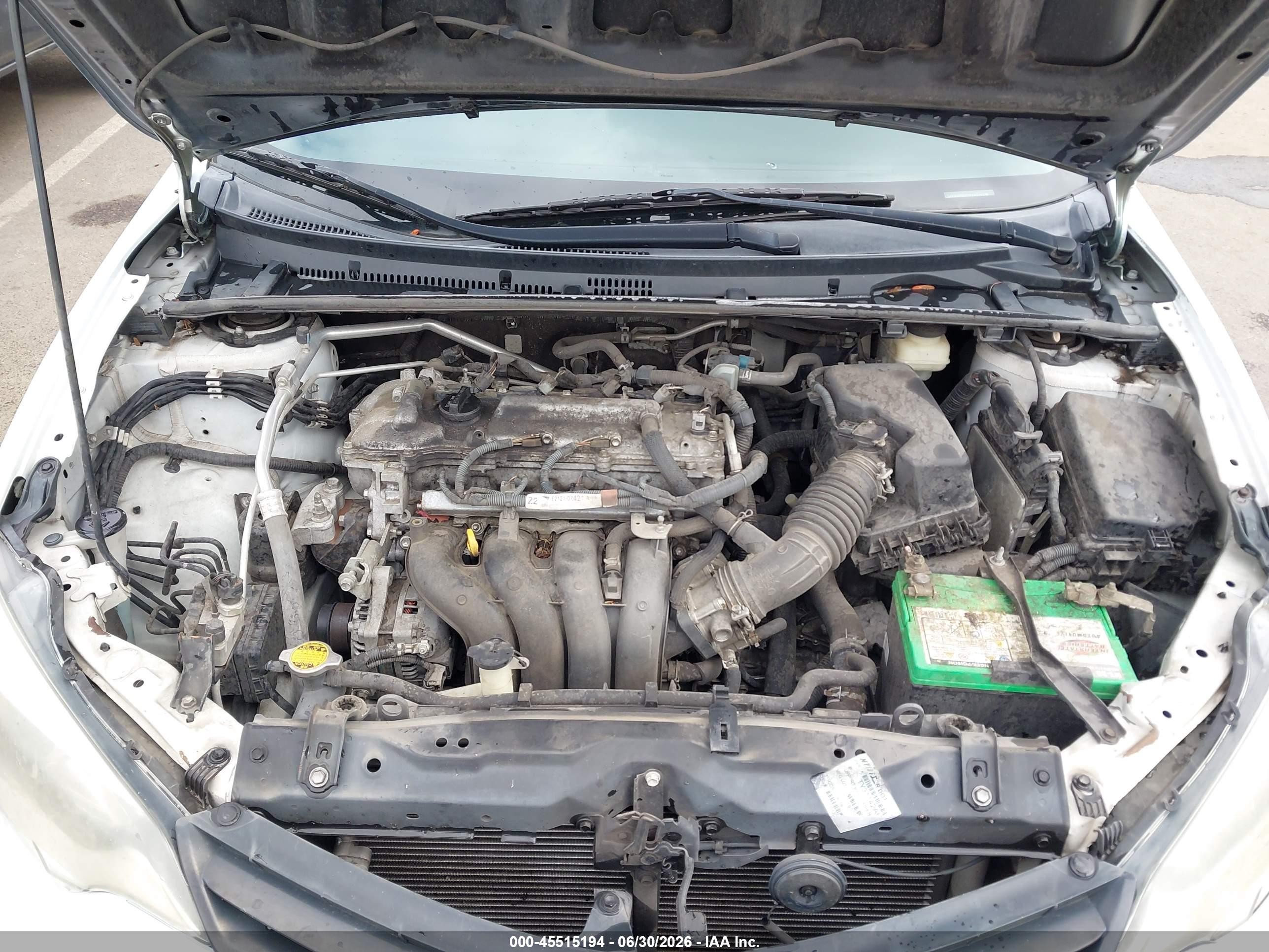 2015 Toyota Corolla Le Plus White vin: 5YFBURHEXFP240740