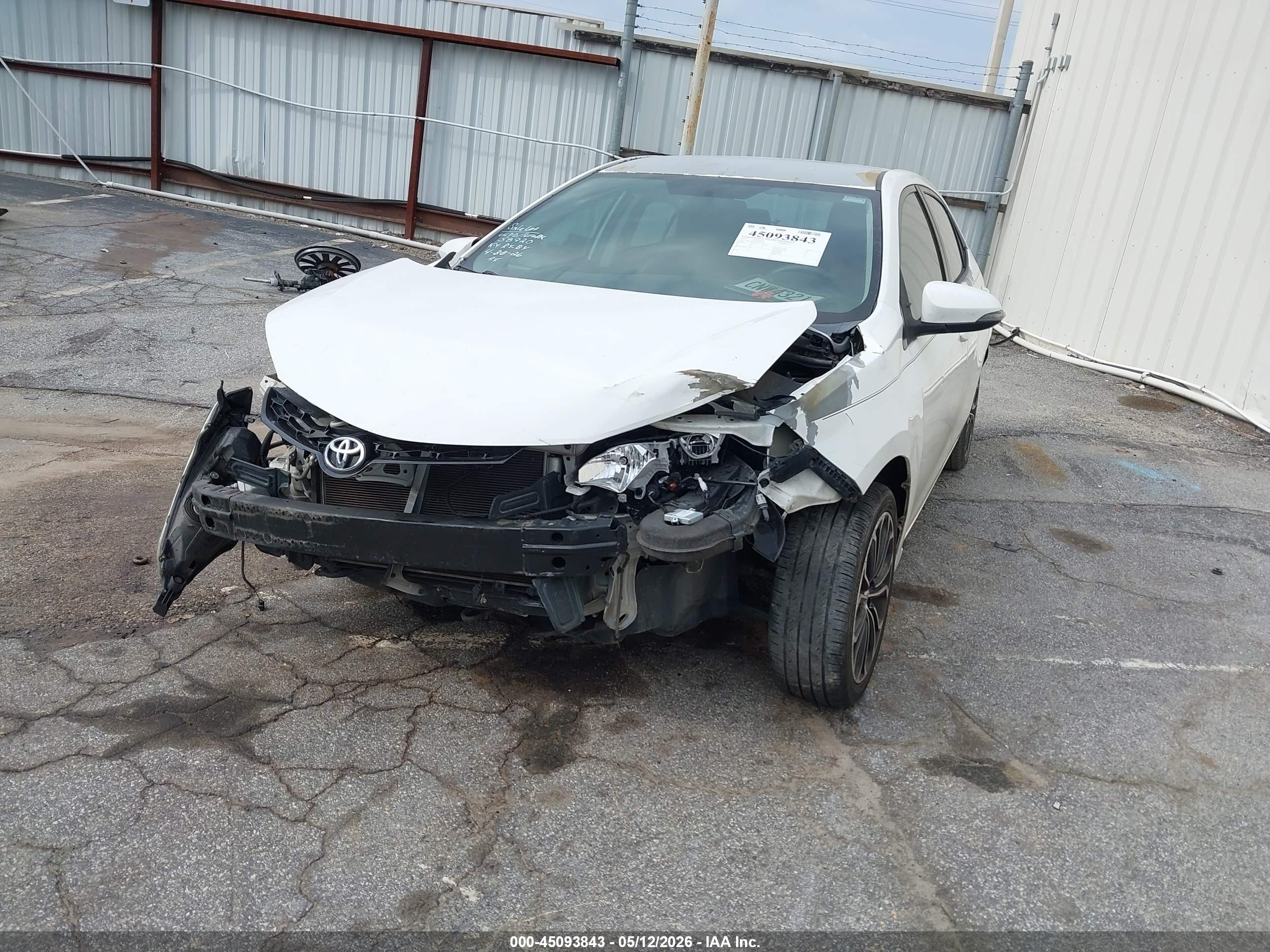 2015 Toyota Corolla S Plus Белый vin: 5YFBURHEXFP257554