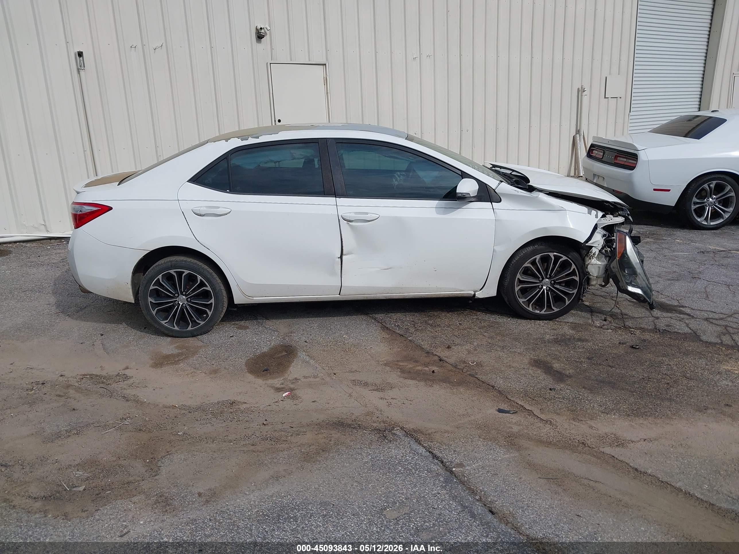2015 Toyota Corolla S Plus Белый vin: 5YFBURHEXFP257554
