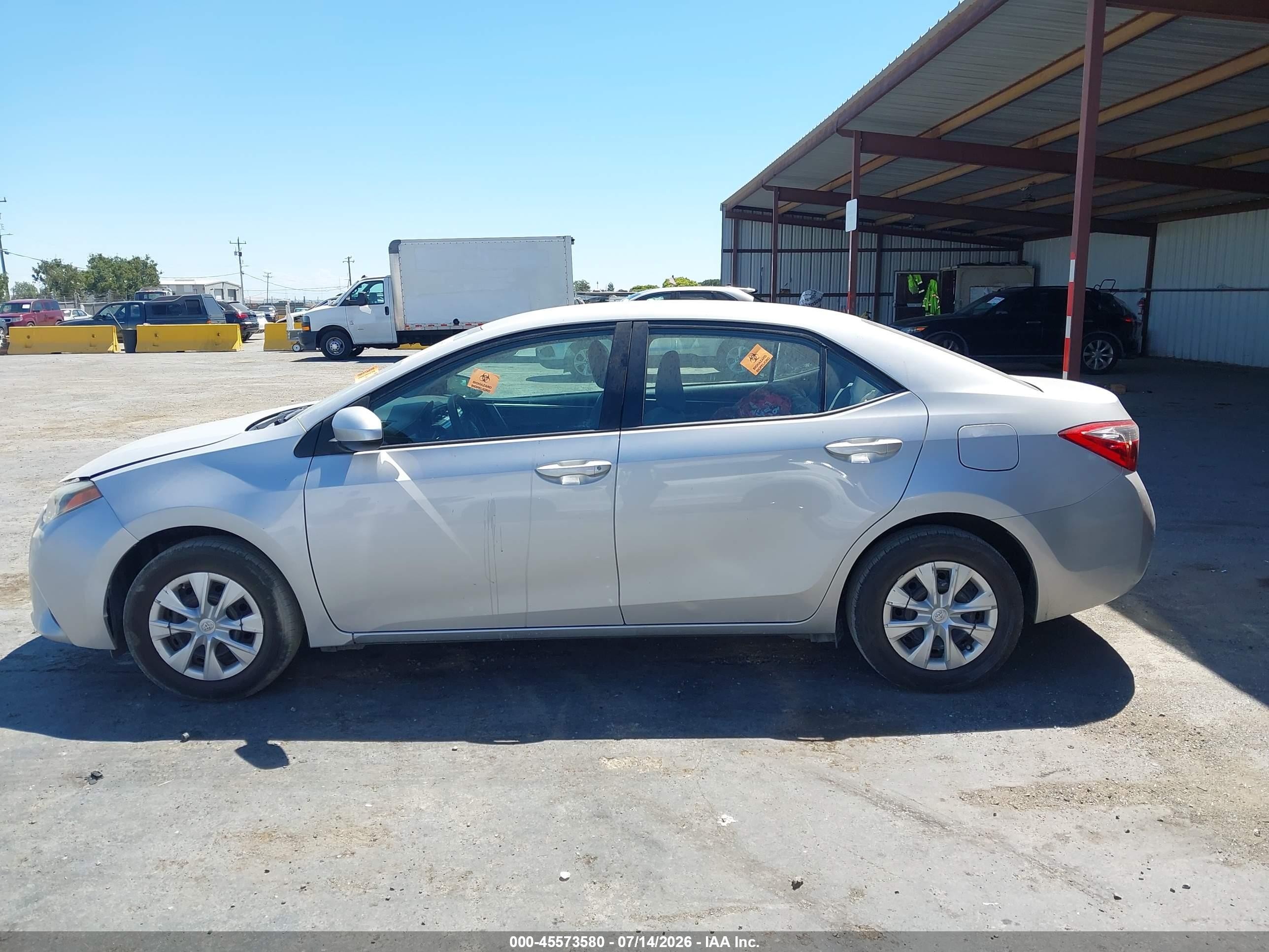 2015 Toyota Corolla L Gray vin: 5YFBURHEXFP260423