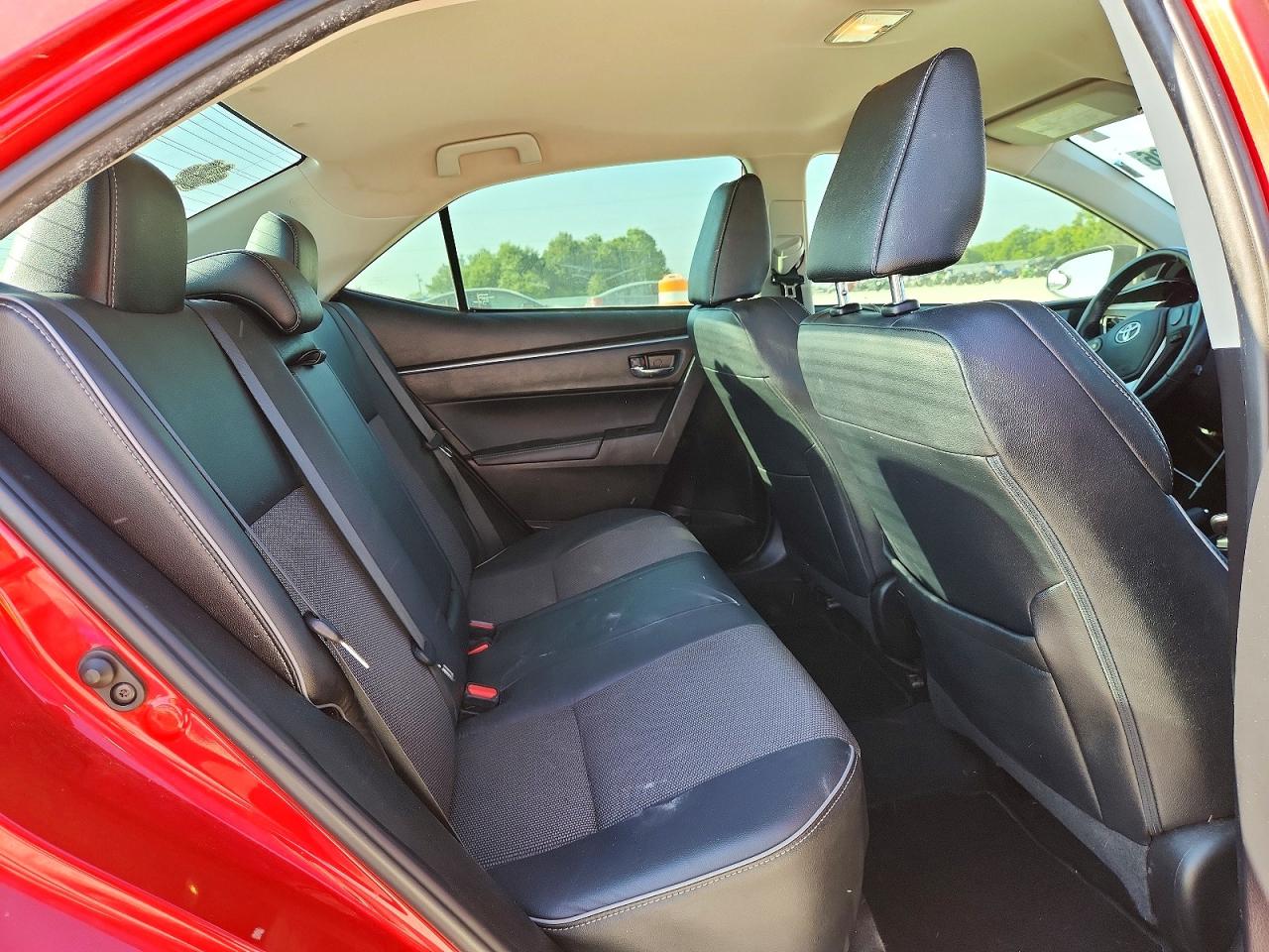2015 Toyota Corolla S Plus Red vin: 5YFBURHEXFP272233
