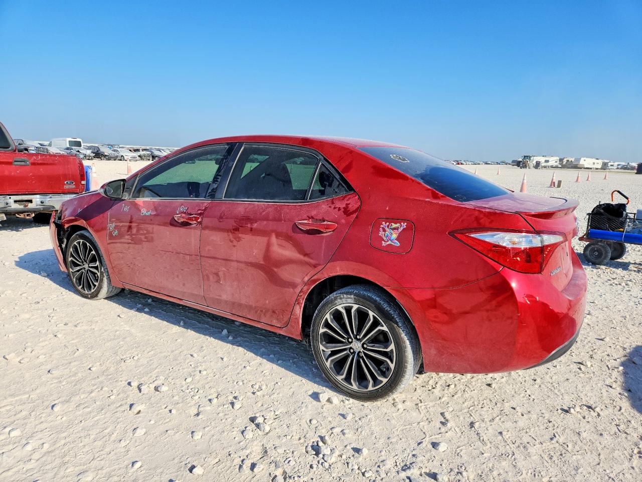 2015 Toyota Corolla S Plus Red vin: 5YFBURHEXFP272233