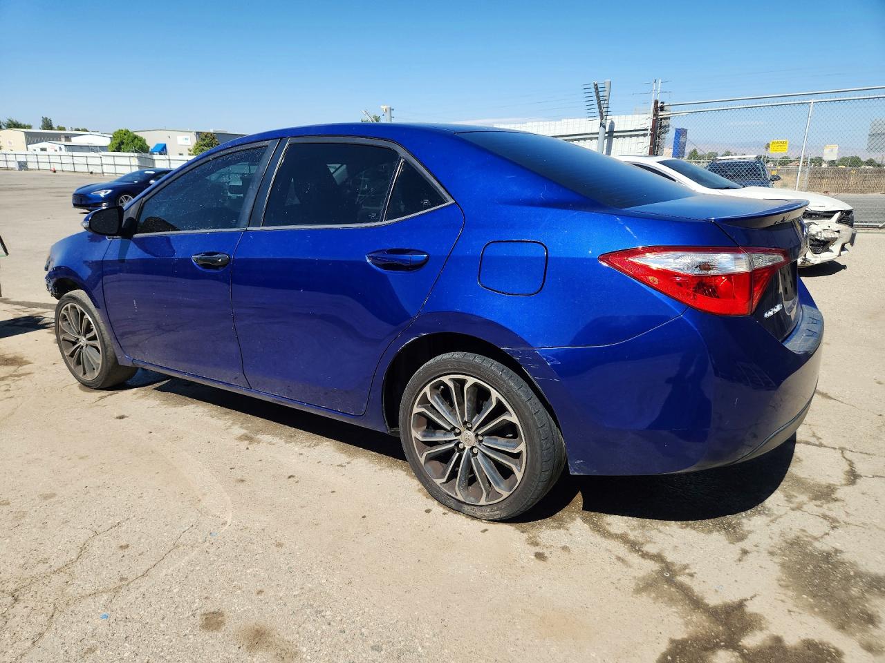2015 Toyota Corolla S Plus Blue vin: 5YFBURHEXFP276928