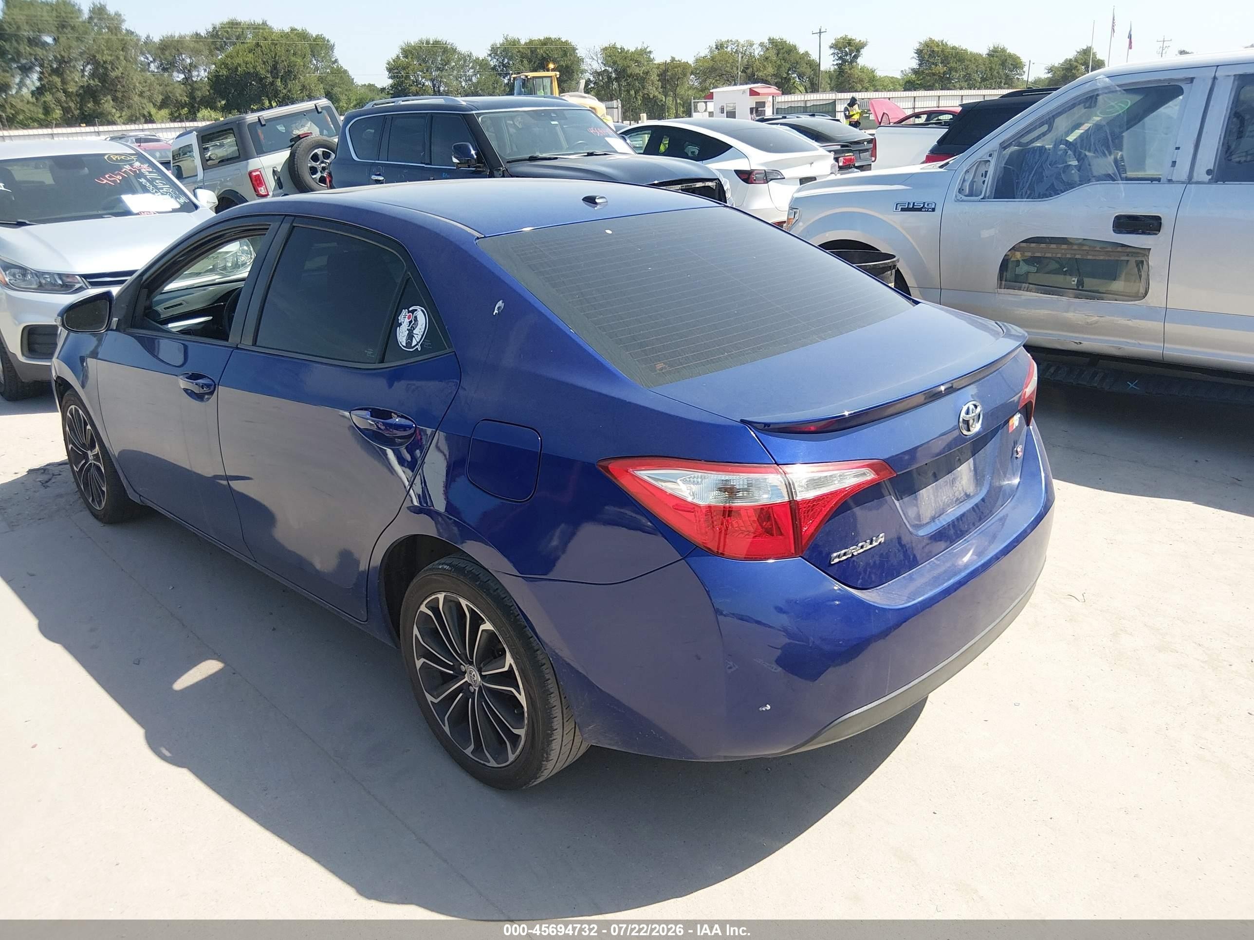2015 Toyota Corolla S Plus Blue vin: 5YFBURHEXFP290389
