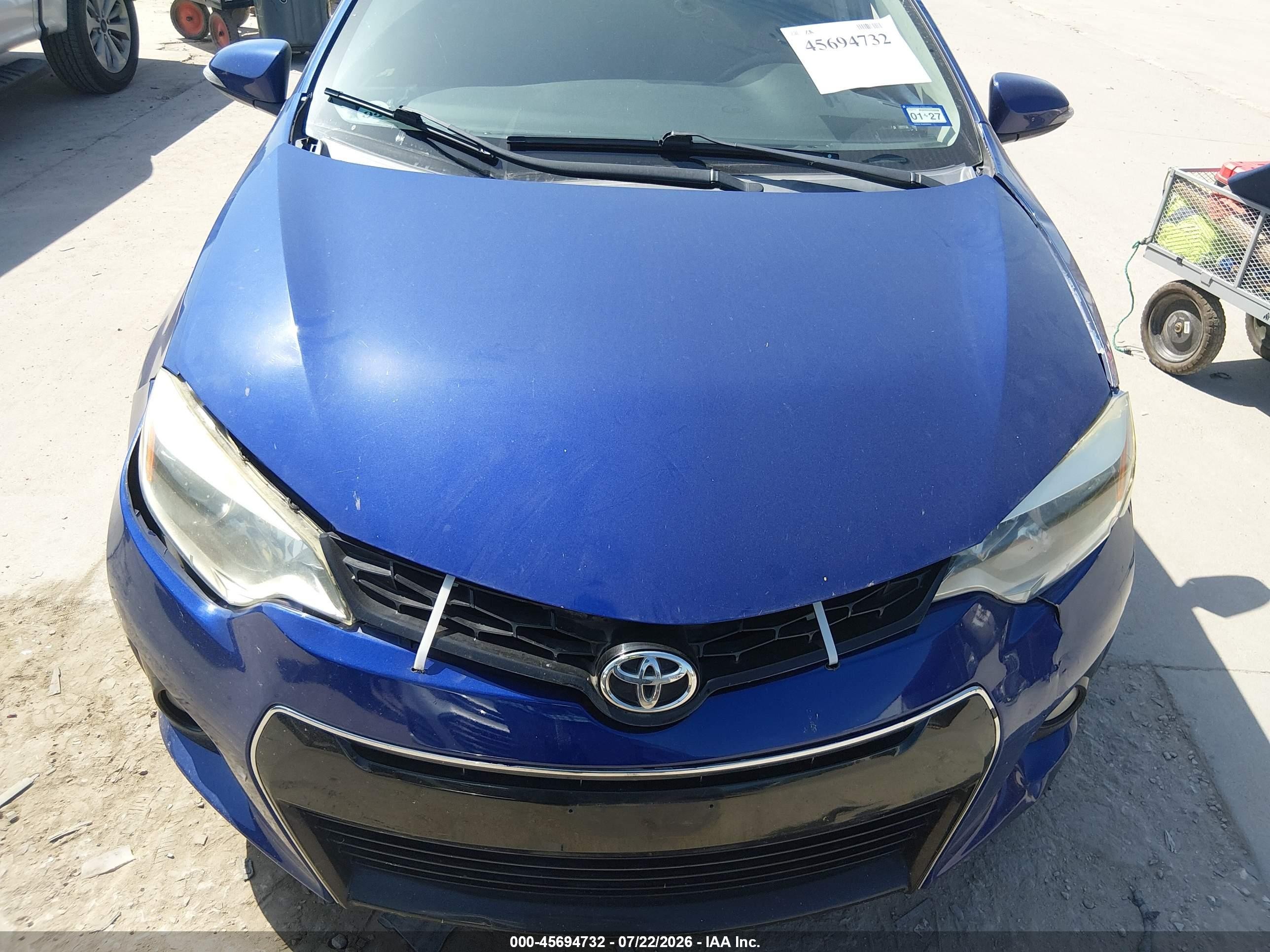 2015 Toyota Corolla S Plus Blue vin: 5YFBURHEXFP290389