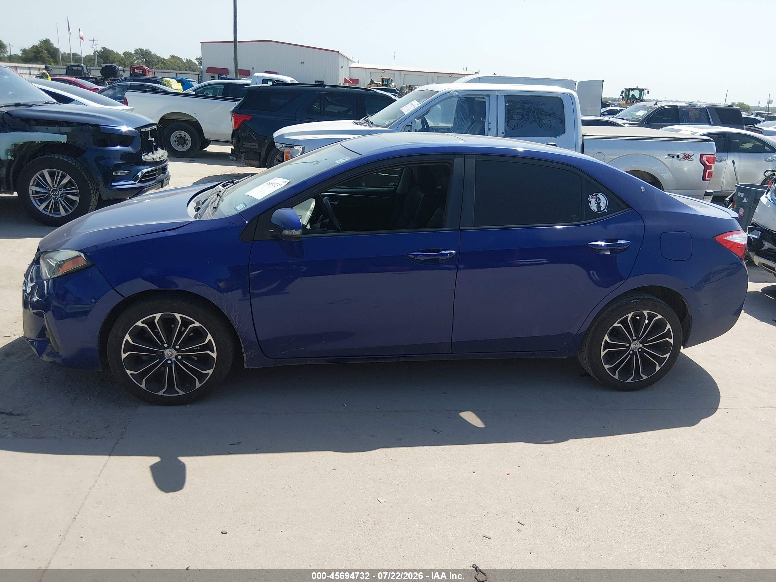 2015 Toyota Corolla S Plus Blue vin: 5YFBURHEXFP290389