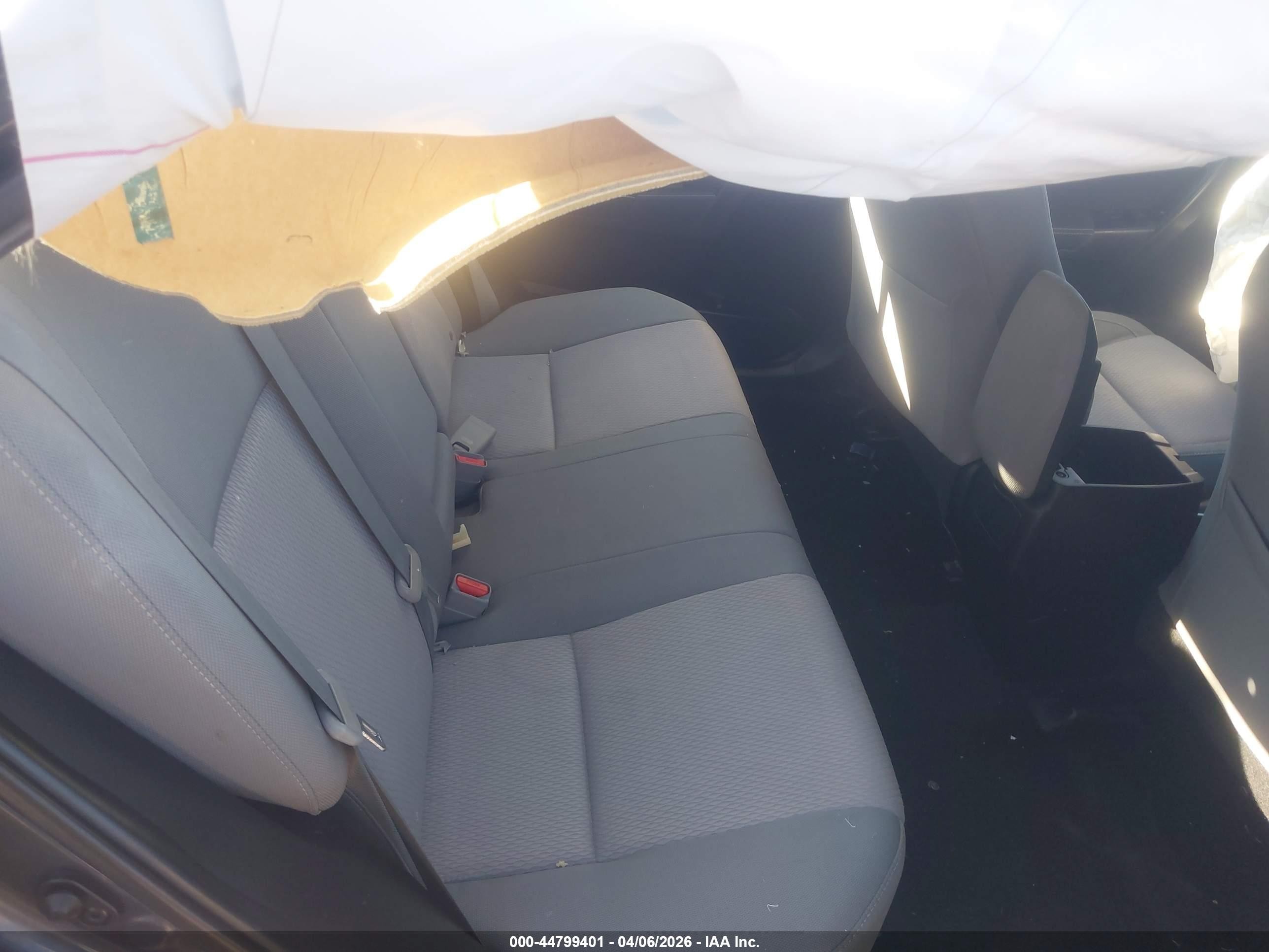 2015 Toyota Corolla Le Gray vin: 5YFBURHEXFP292627