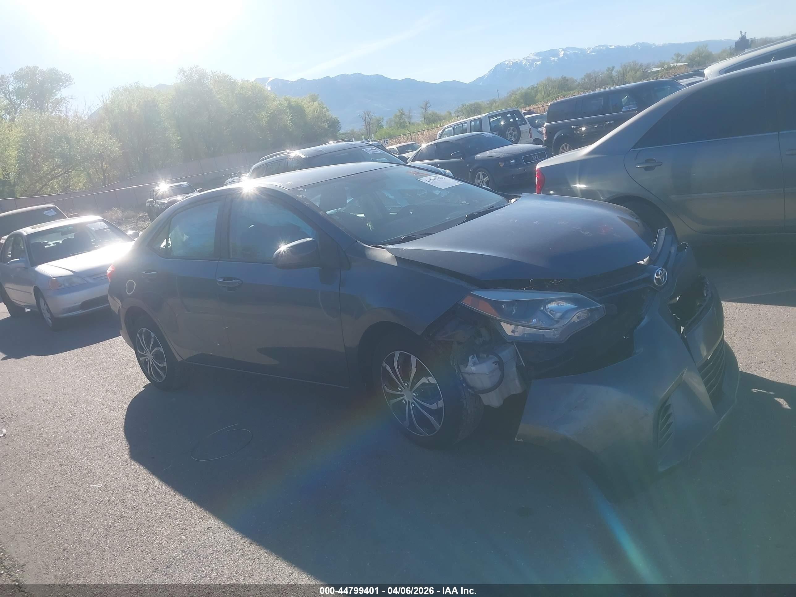 2015 Toyota Corolla Le Gray vin: 5YFBURHEXFP292627