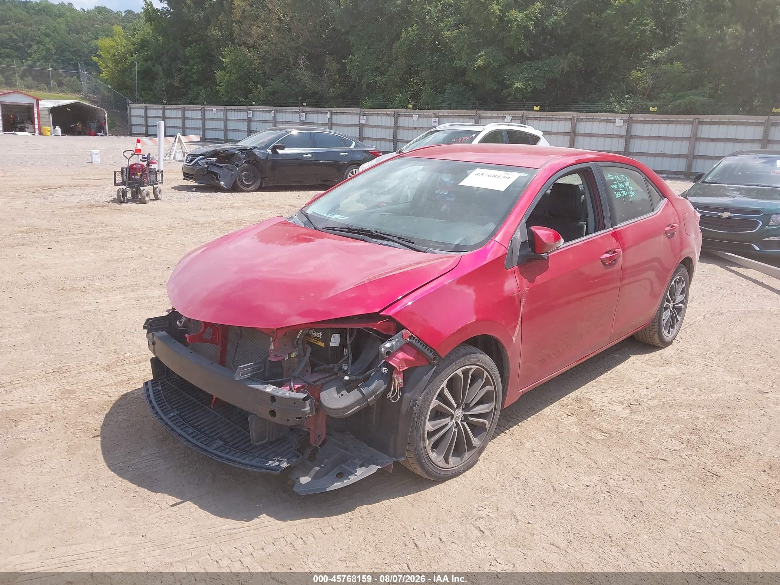 2015 Toyota Corolla S Plus Red vin: 5YFBURHEXFP298427