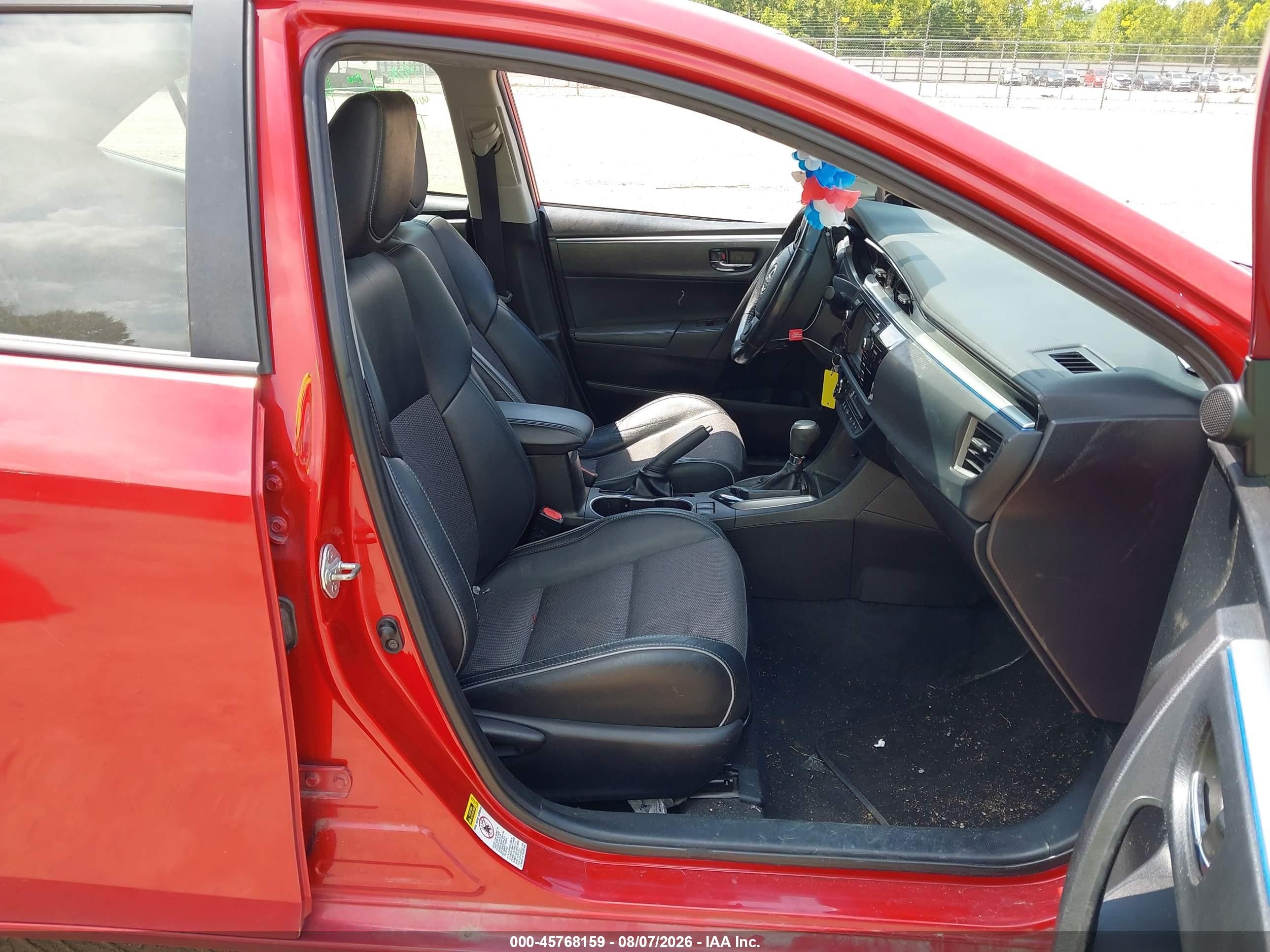 2015 Toyota Corolla S Plus Red vin: 5YFBURHEXFP298427