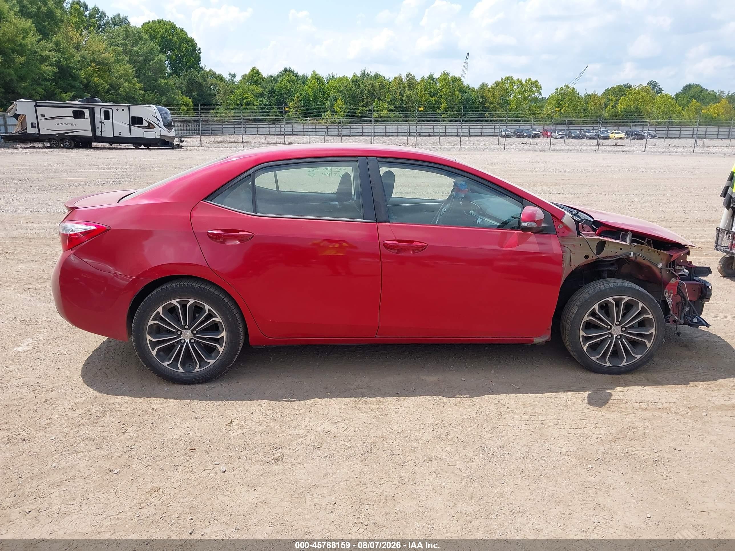 2015 Toyota Corolla S Plus Red vin: 5YFBURHEXFP298427