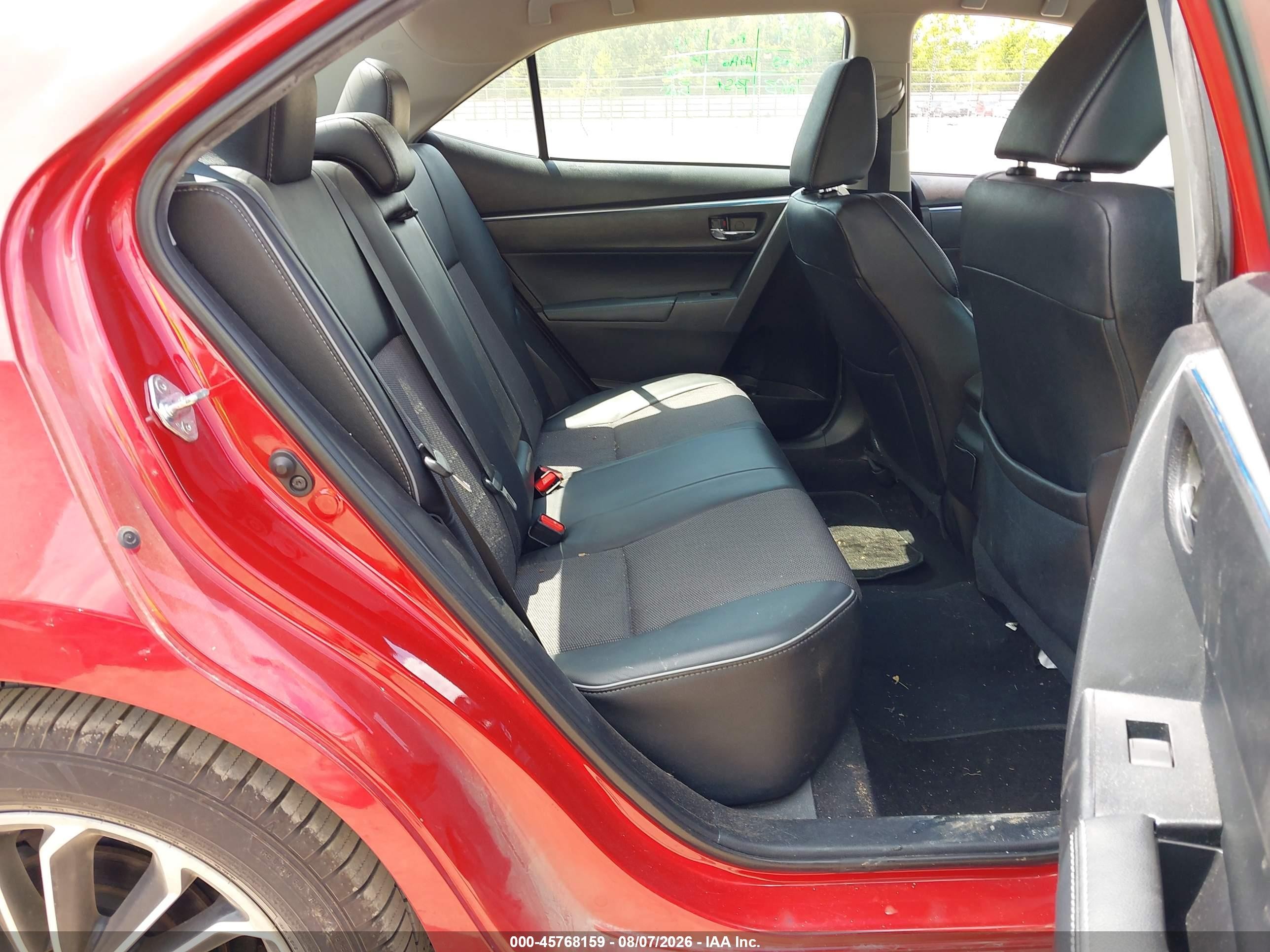 2015 Toyota Corolla S Plus Red vin: 5YFBURHEXFP298427