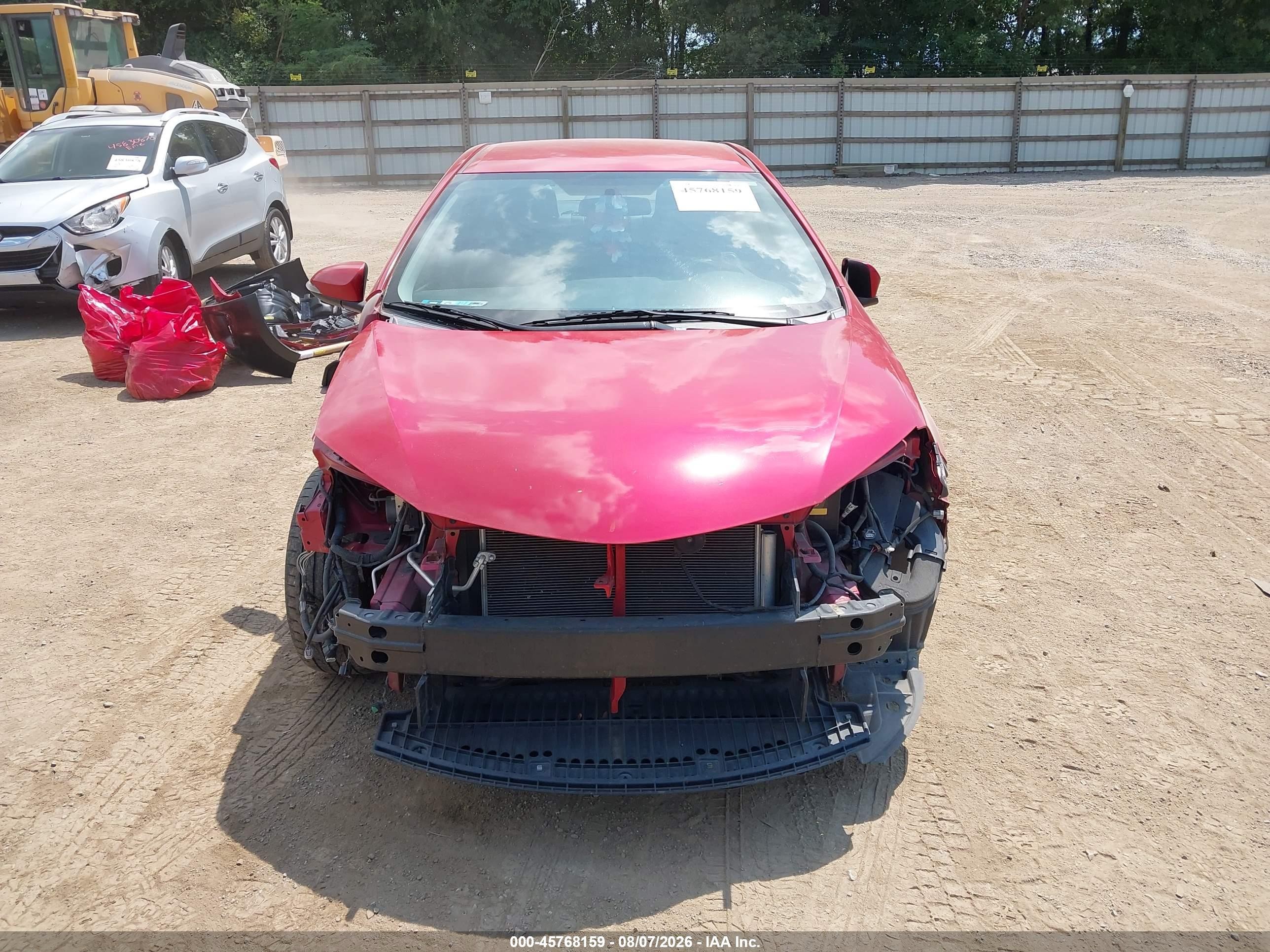 2015 Toyota Corolla S Plus Red vin: 5YFBURHEXFP298427