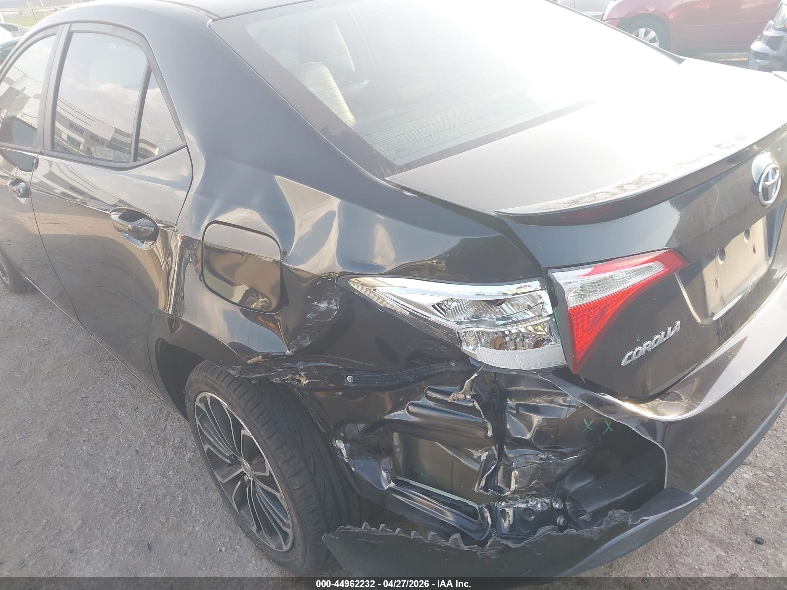 2015 Toyota Corolla S Plus Black vin: 5YFBURHEXFP304579