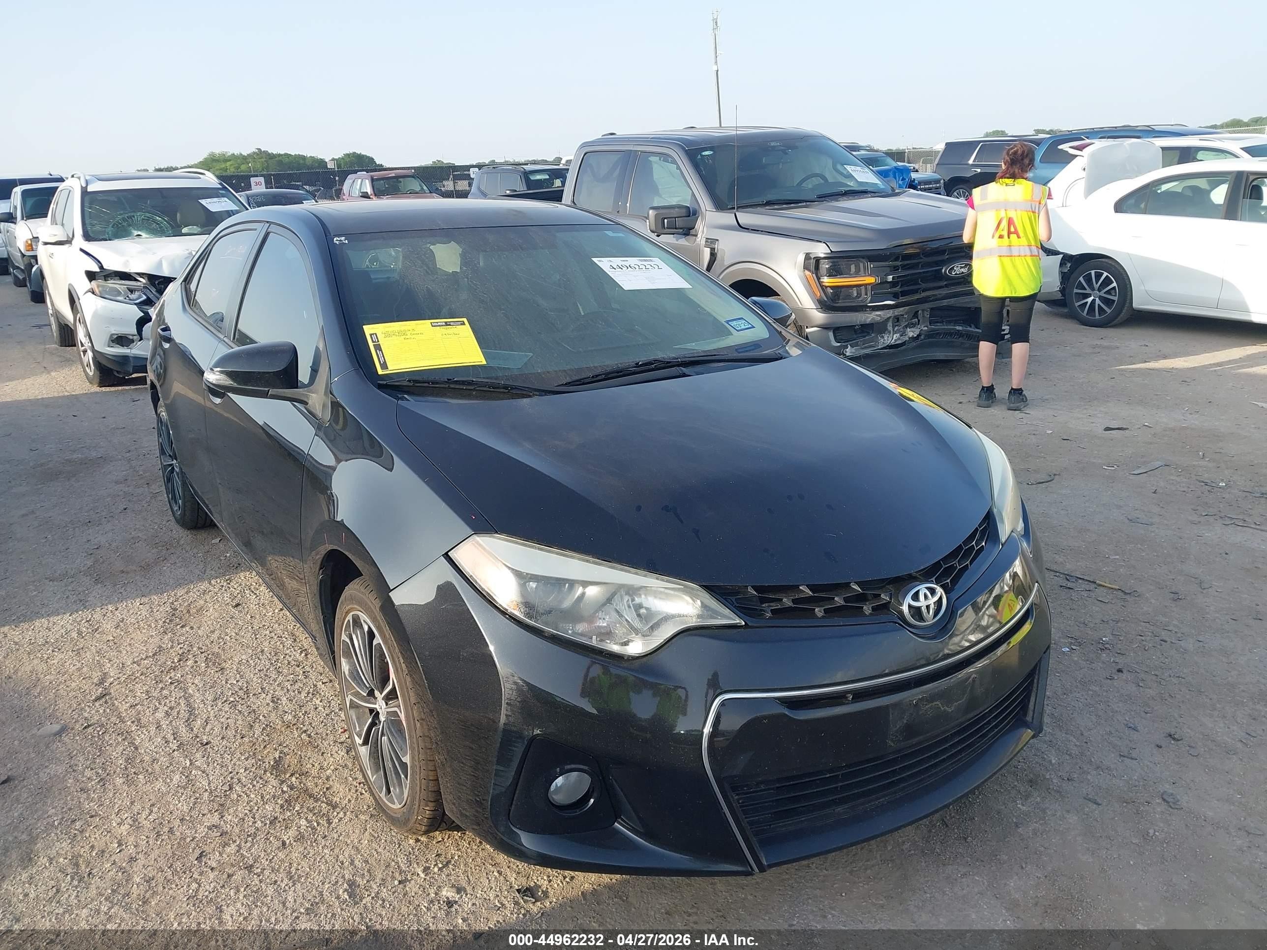 2015 Toyota Corolla S Plus Black vin: 5YFBURHEXFP304579