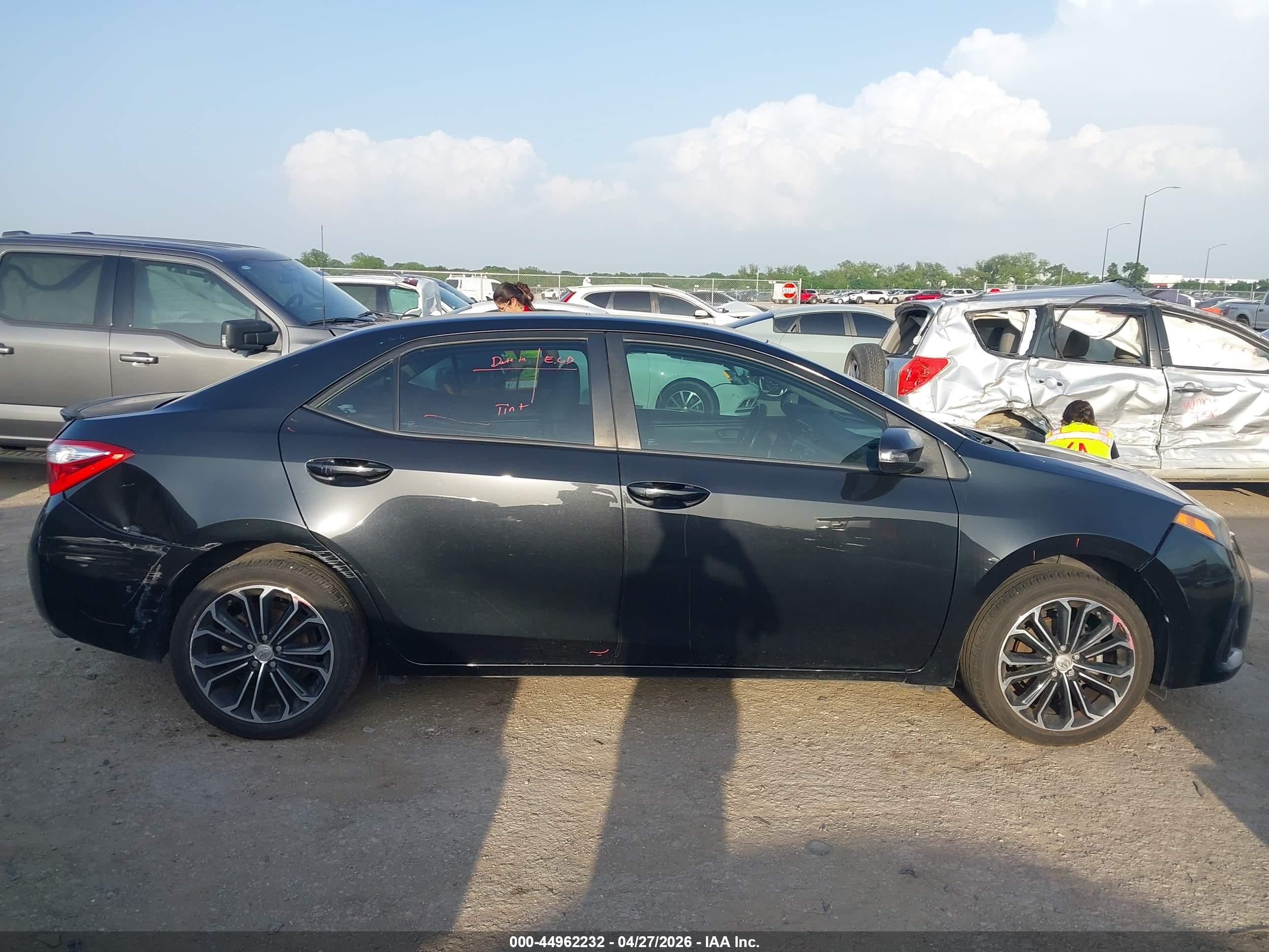 2015 Toyota Corolla S Plus Black vin: 5YFBURHEXFP304579