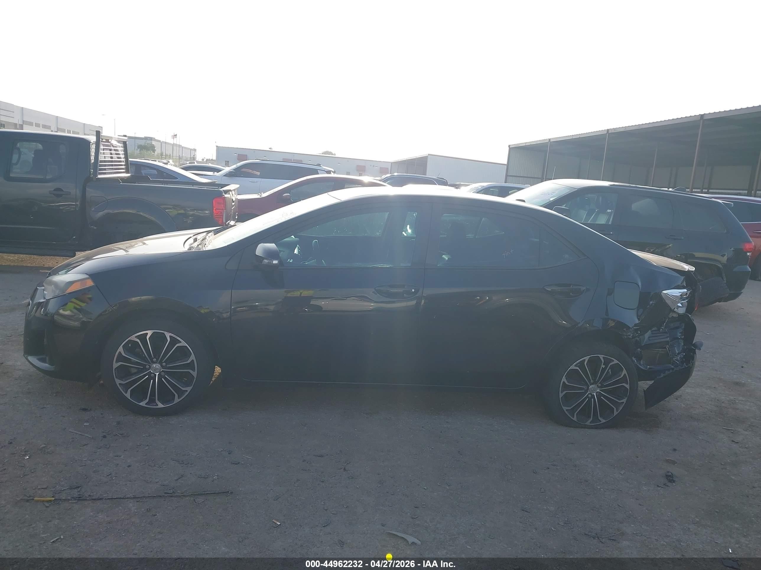 2015 Toyota Corolla S Plus Black vin: 5YFBURHEXFP304579