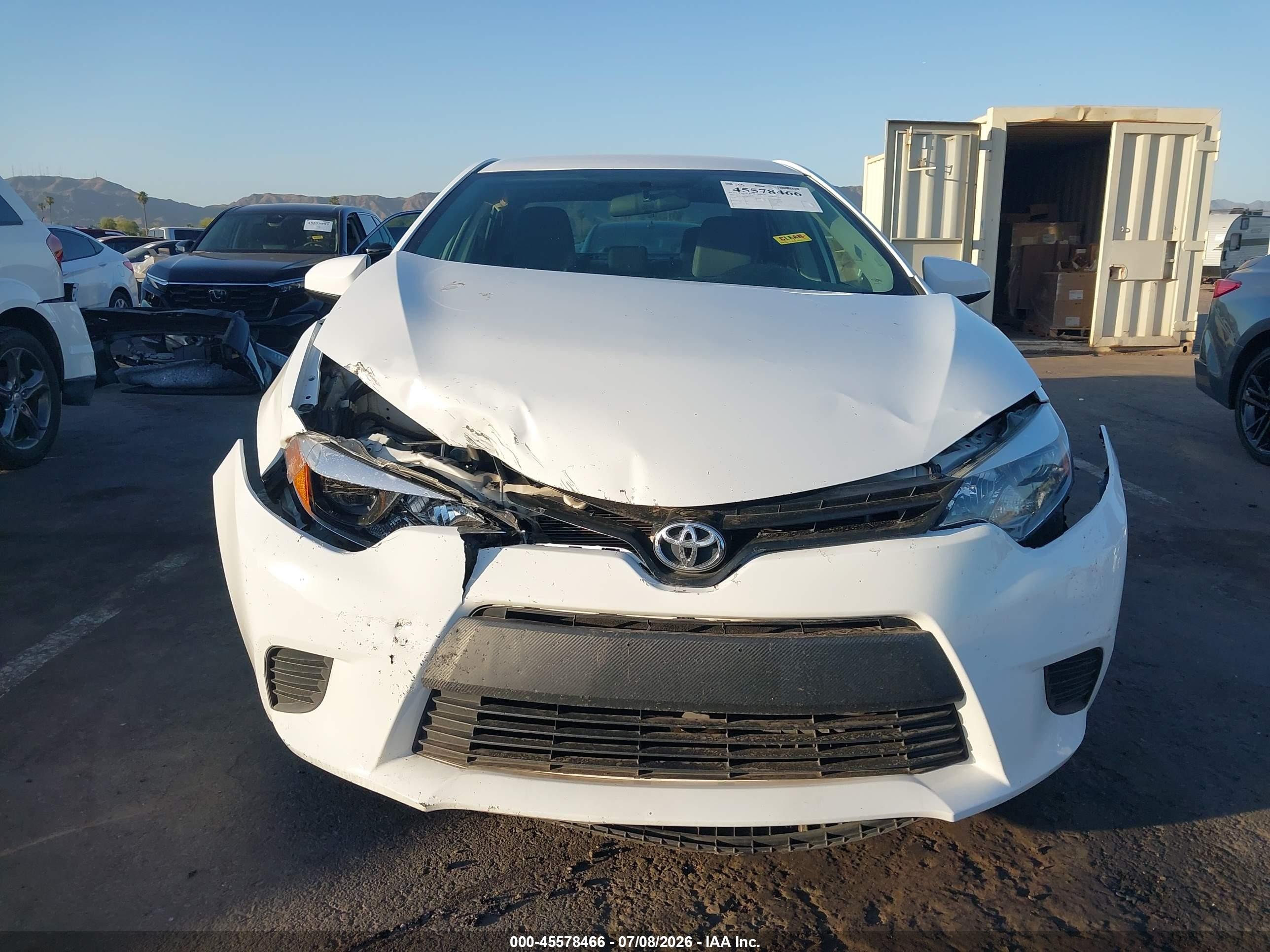 2015 Toyota Corolla L White vin: 5YFBURHEXFP311760
