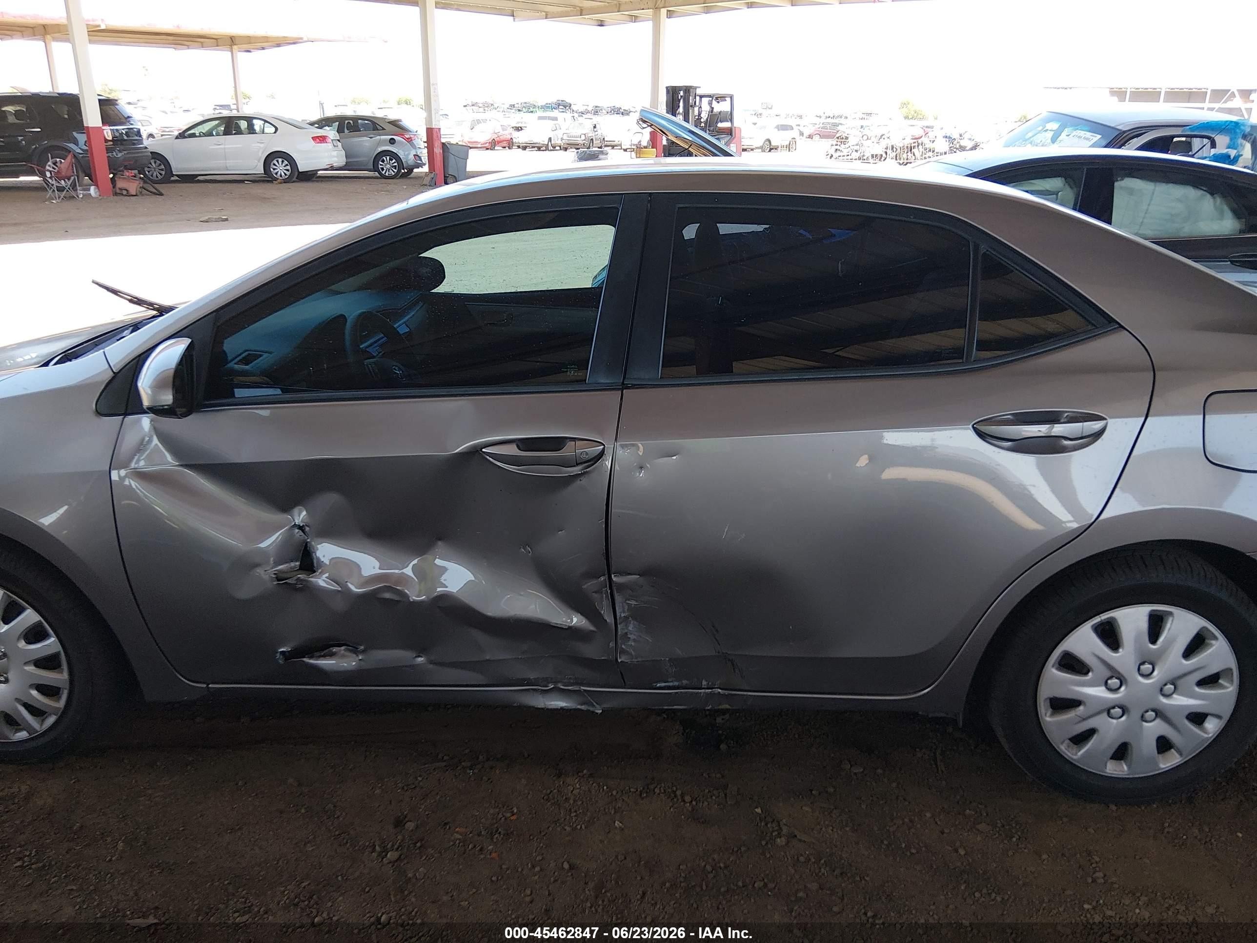 2015 Toyota Corolla Le Gray vin: 5YFBURHEXFP312407