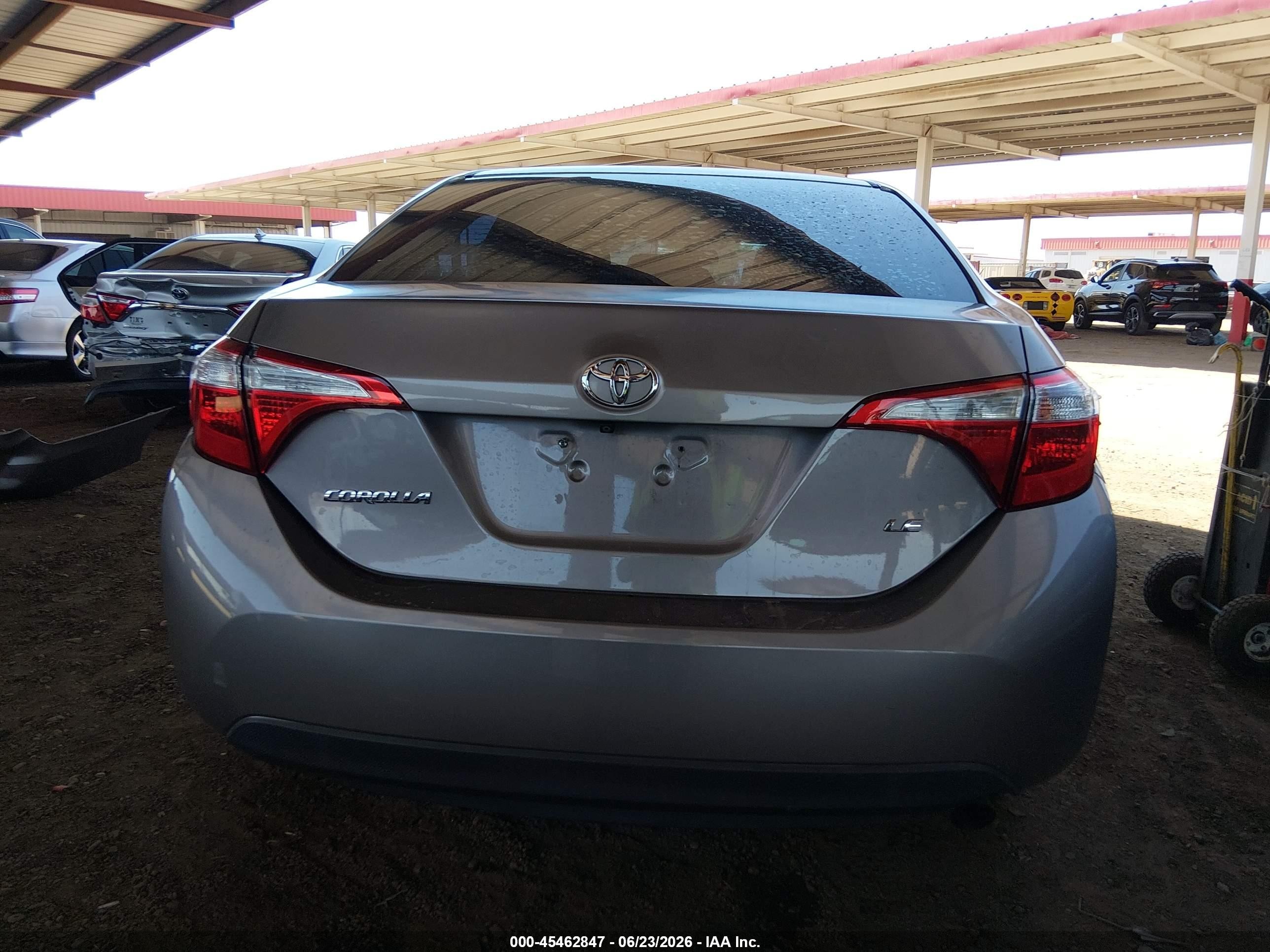 2015 Toyota Corolla Le Gray vin: 5YFBURHEXFP312407