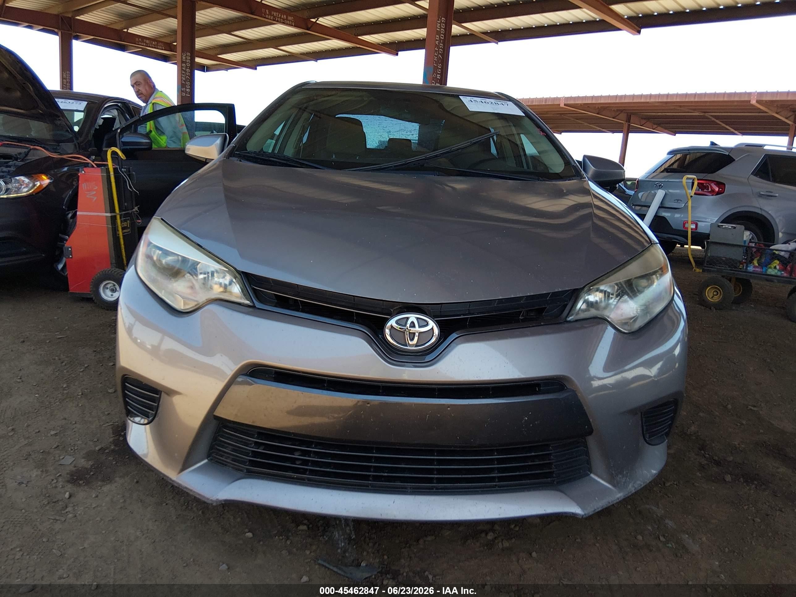 2015 Toyota Corolla Le Gray vin: 5YFBURHEXFP312407