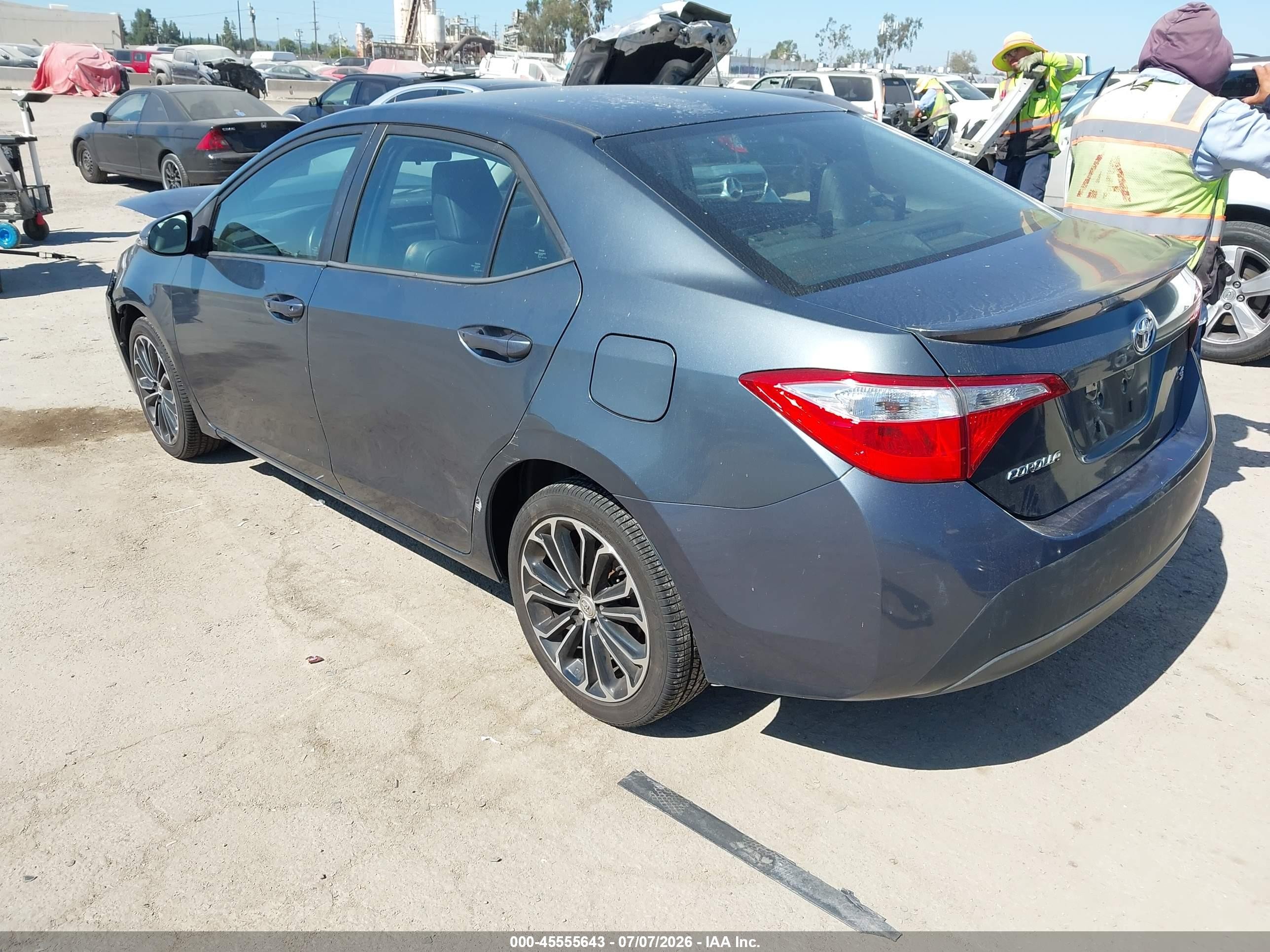 2015 Toyota Corolla S Plus Blue vin: 5YFBURHEXFP313010