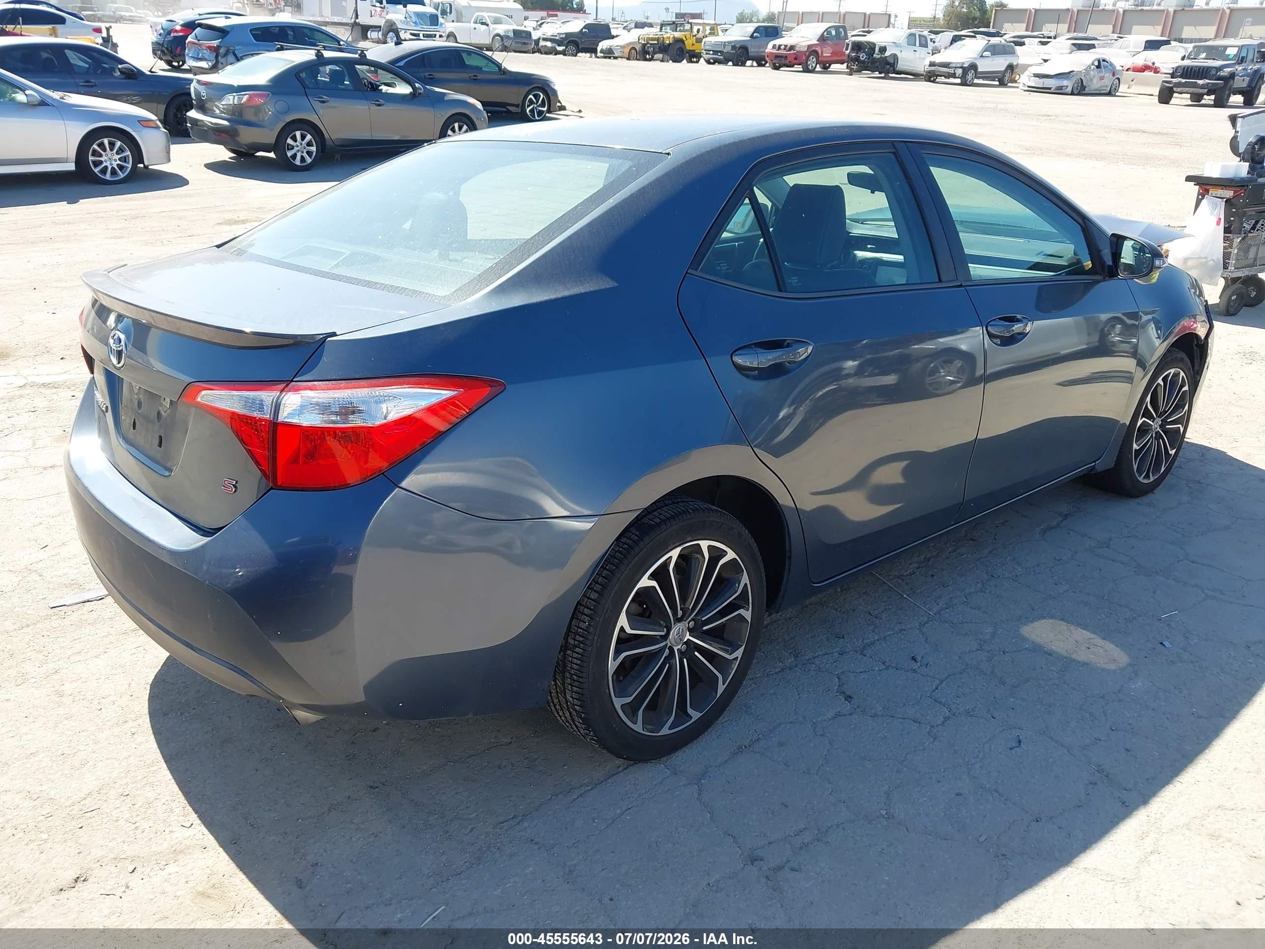 2015 Toyota Corolla S Plus Blue vin: 5YFBURHEXFP313010