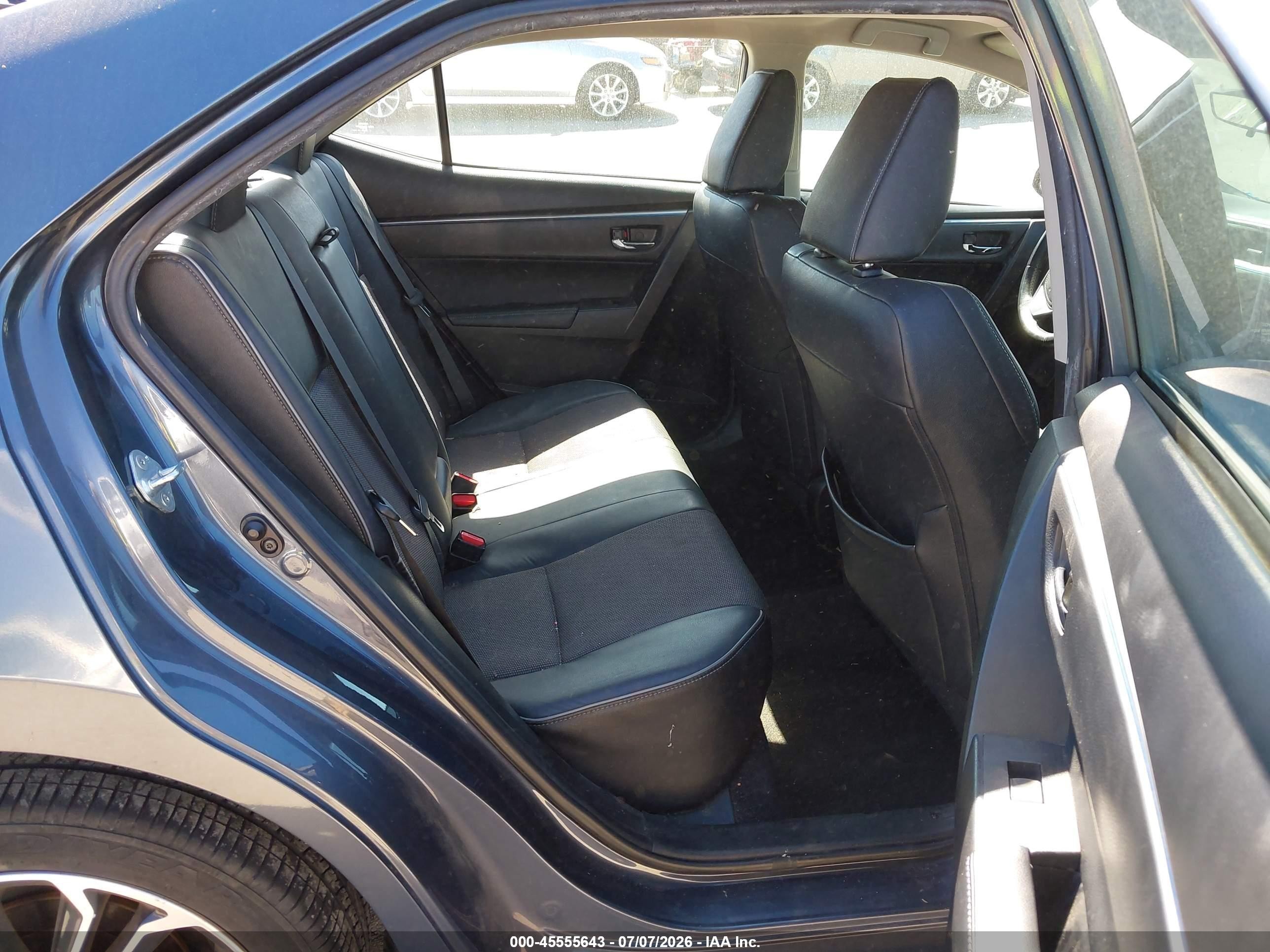 2015 Toyota Corolla S Plus Blue vin: 5YFBURHEXFP313010