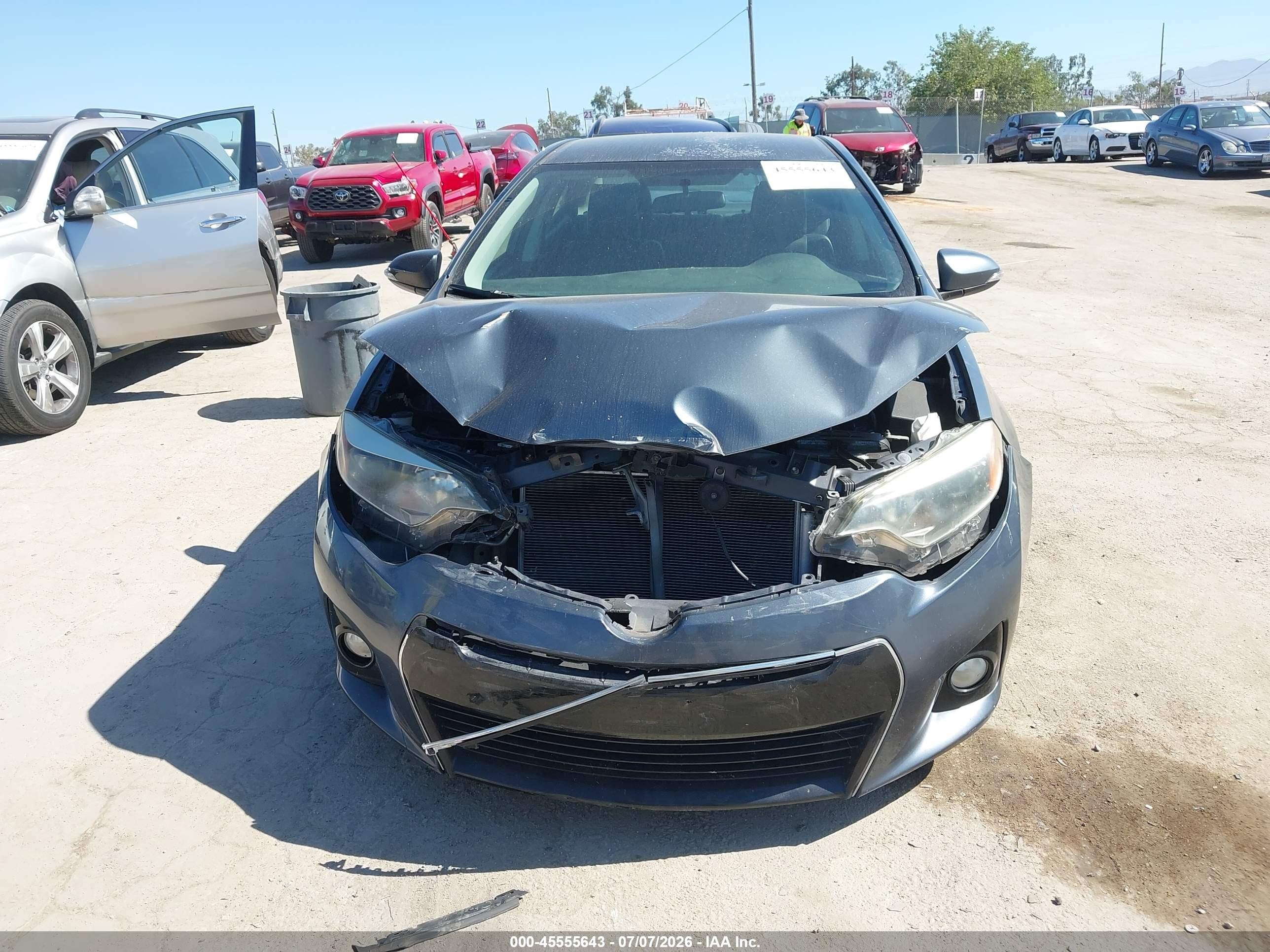 2015 Toyota Corolla S Plus Blue vin: 5YFBURHEXFP313010