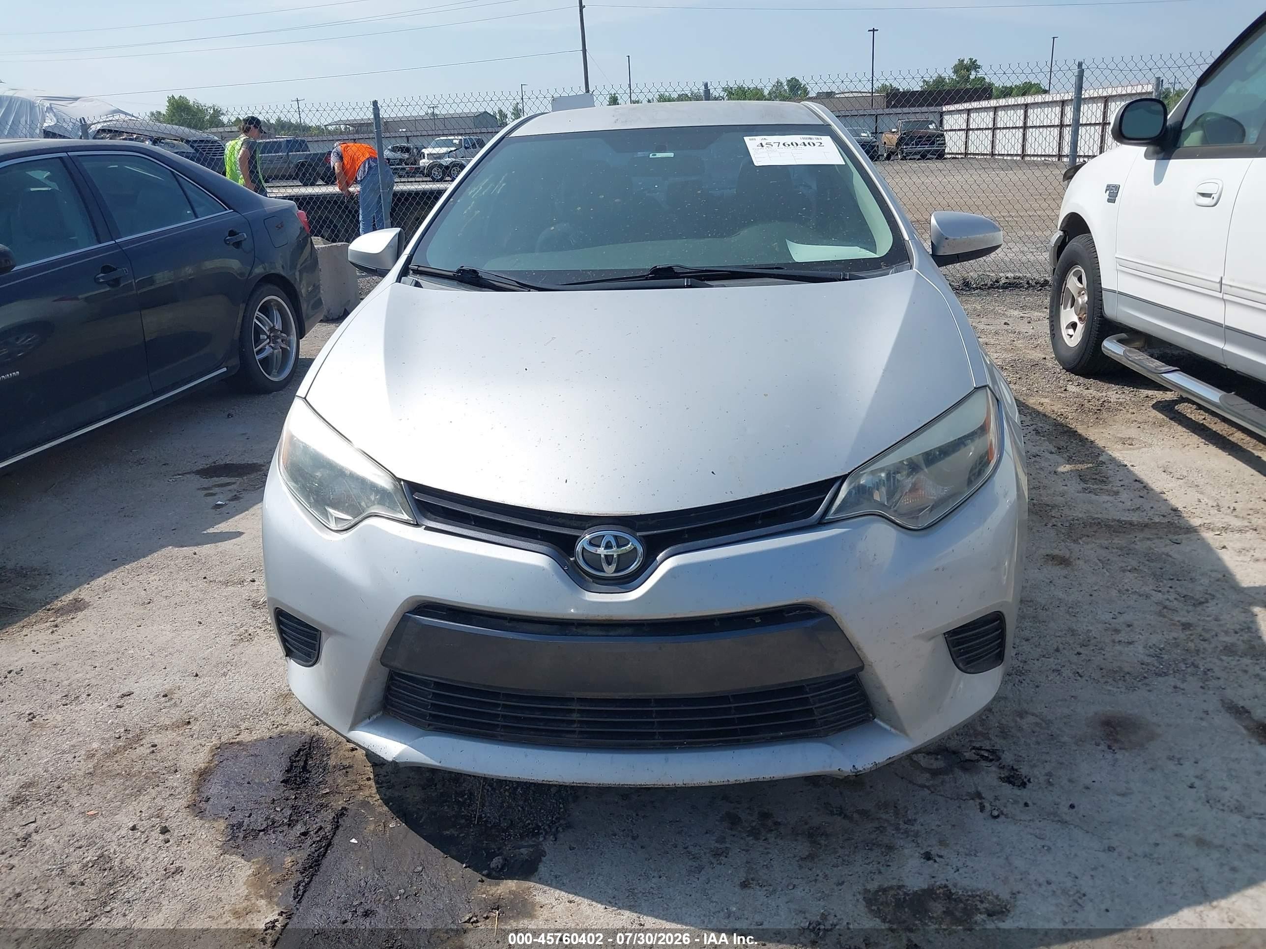 2015 Toyota Corolla Le Silver vin: 5YFBURHEXFP329773