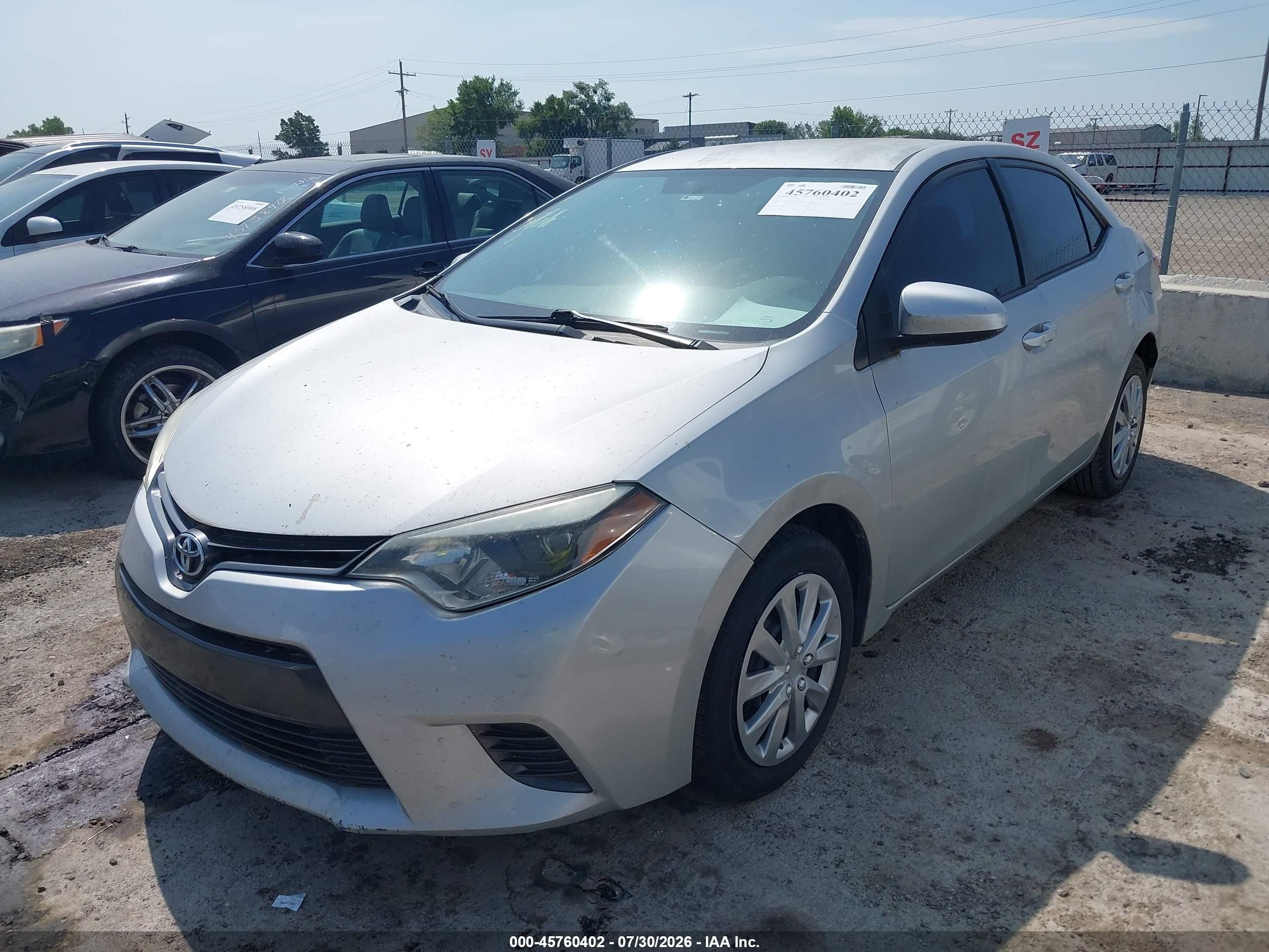 2015 Toyota Corolla Le Silver vin: 5YFBURHEXFP329773