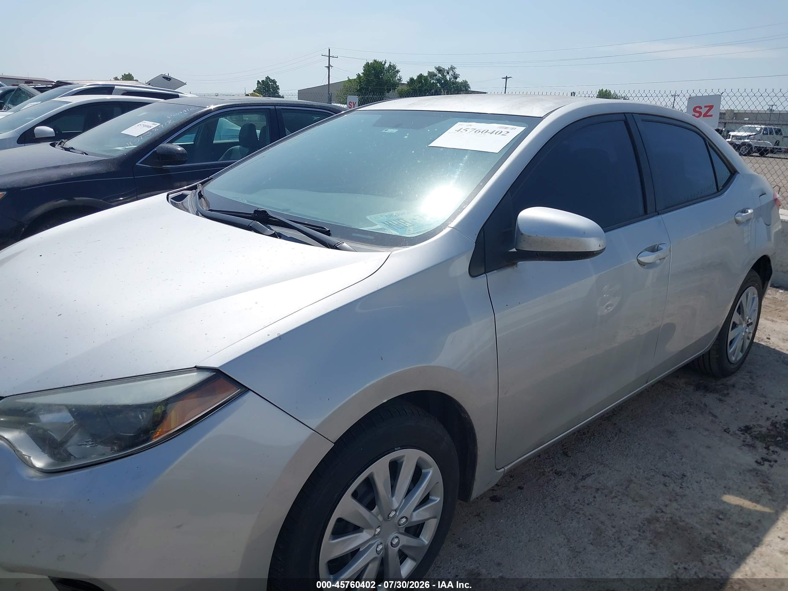 2015 Toyota Corolla Le Silver vin: 5YFBURHEXFP329773
