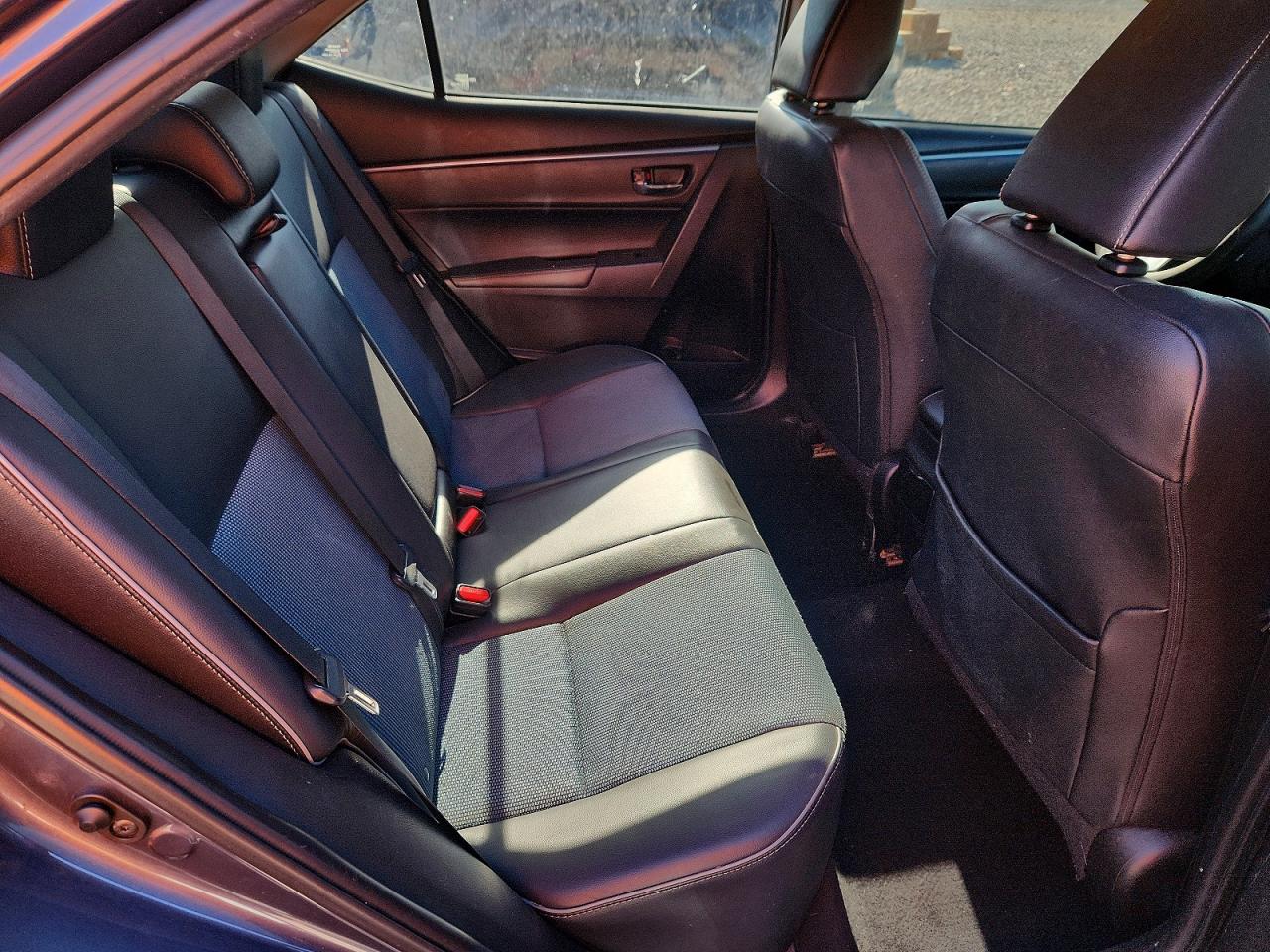 2015 Toyota Corolla S Plus Gray vin: 5YFBURHEXFP332947