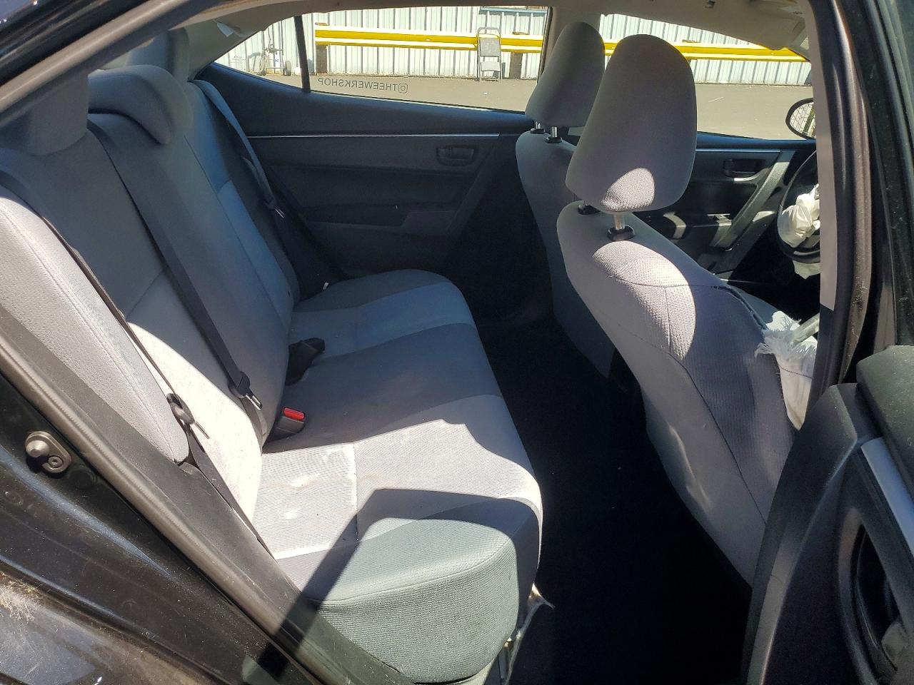 2015 Toyota Corolla L Black vin: 5YFBURHEXFP336271