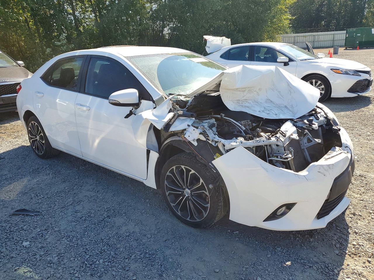 2015 Toyota Corolla S Plus White vin: 5YFBURHEXFP339512