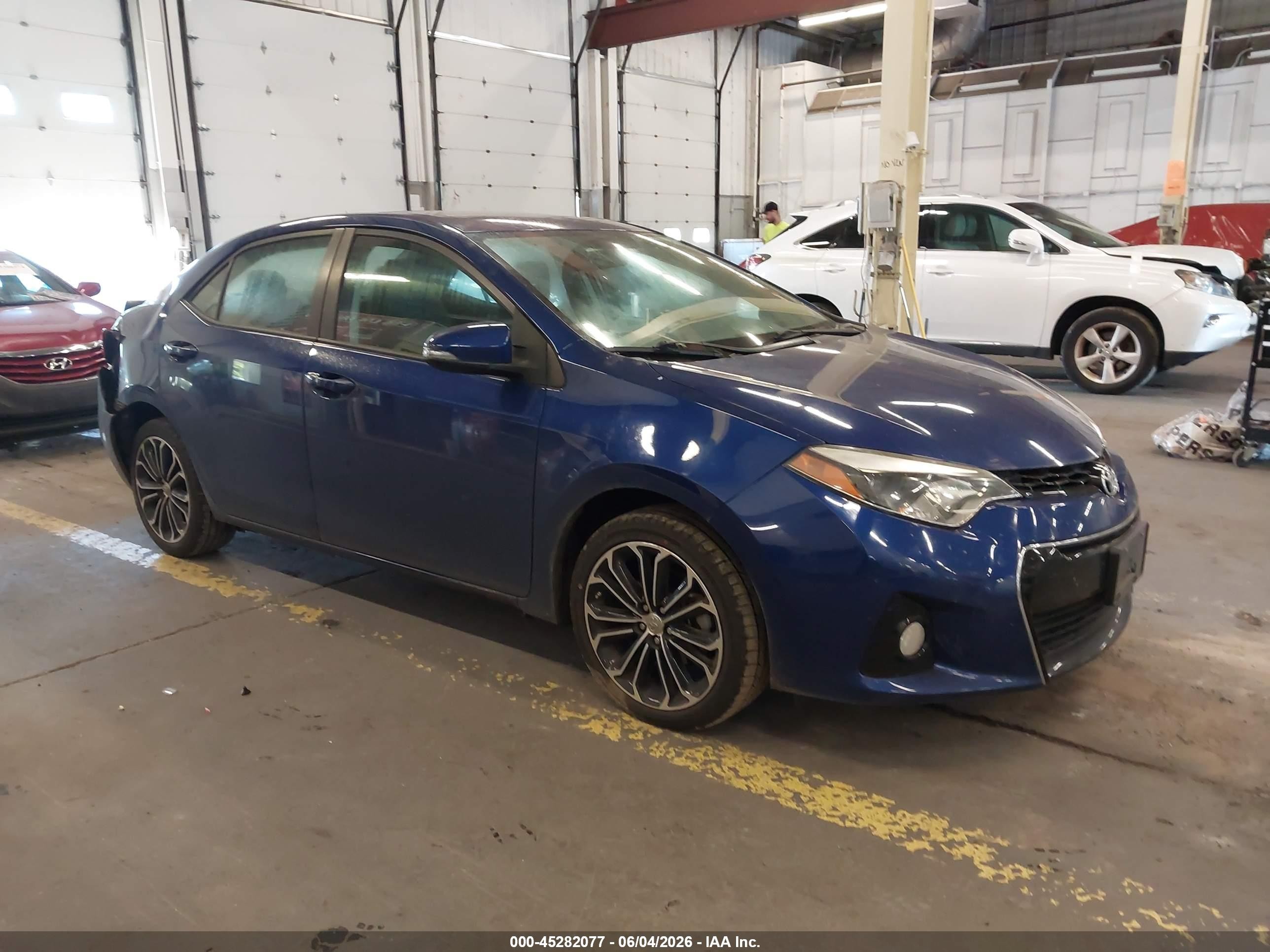2015 Toyota Corolla S Plus Blue vin: 5YFBURHEXFP342006
