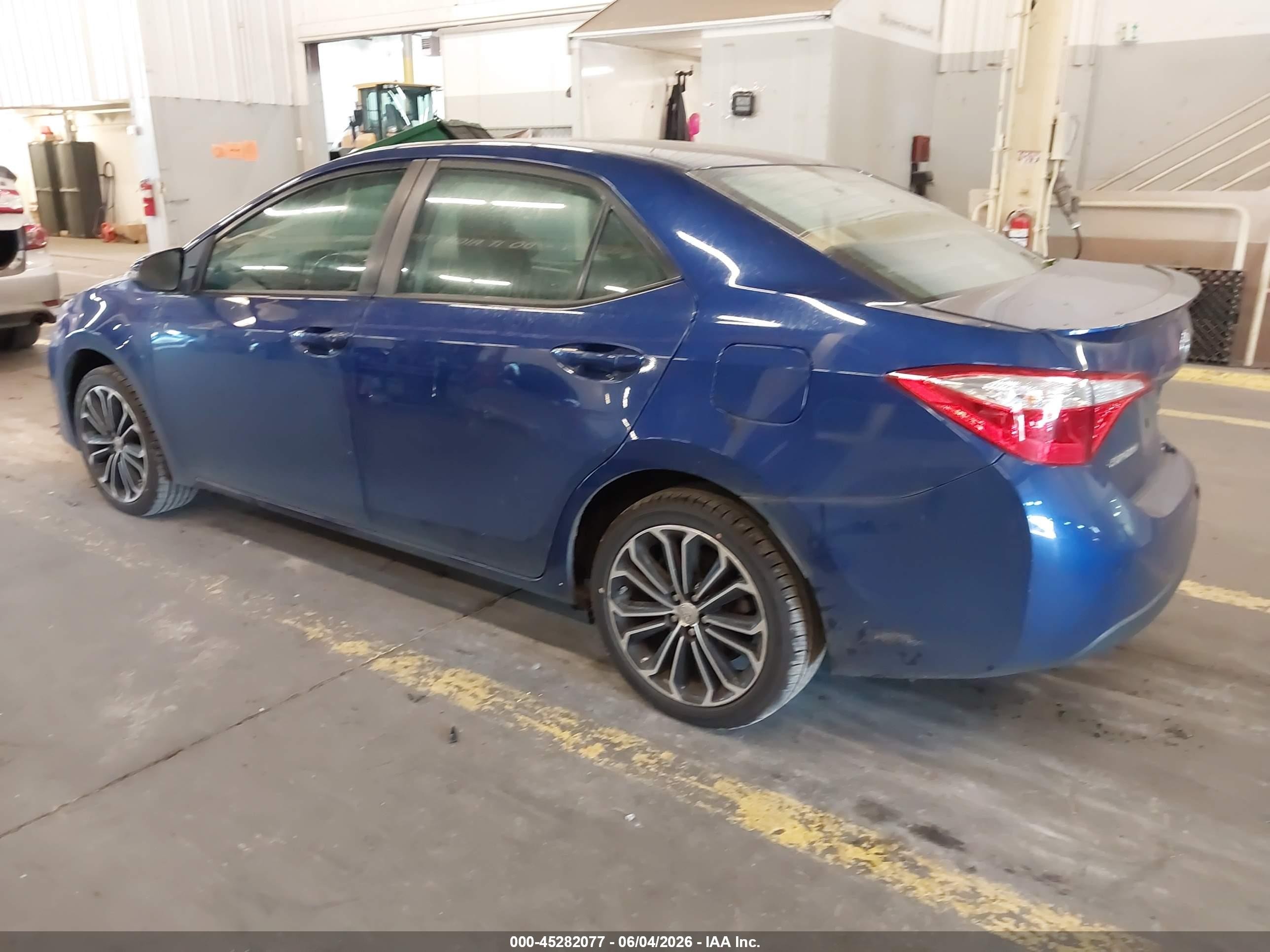 2015 Toyota Corolla S Plus Blue vin: 5YFBURHEXFP342006