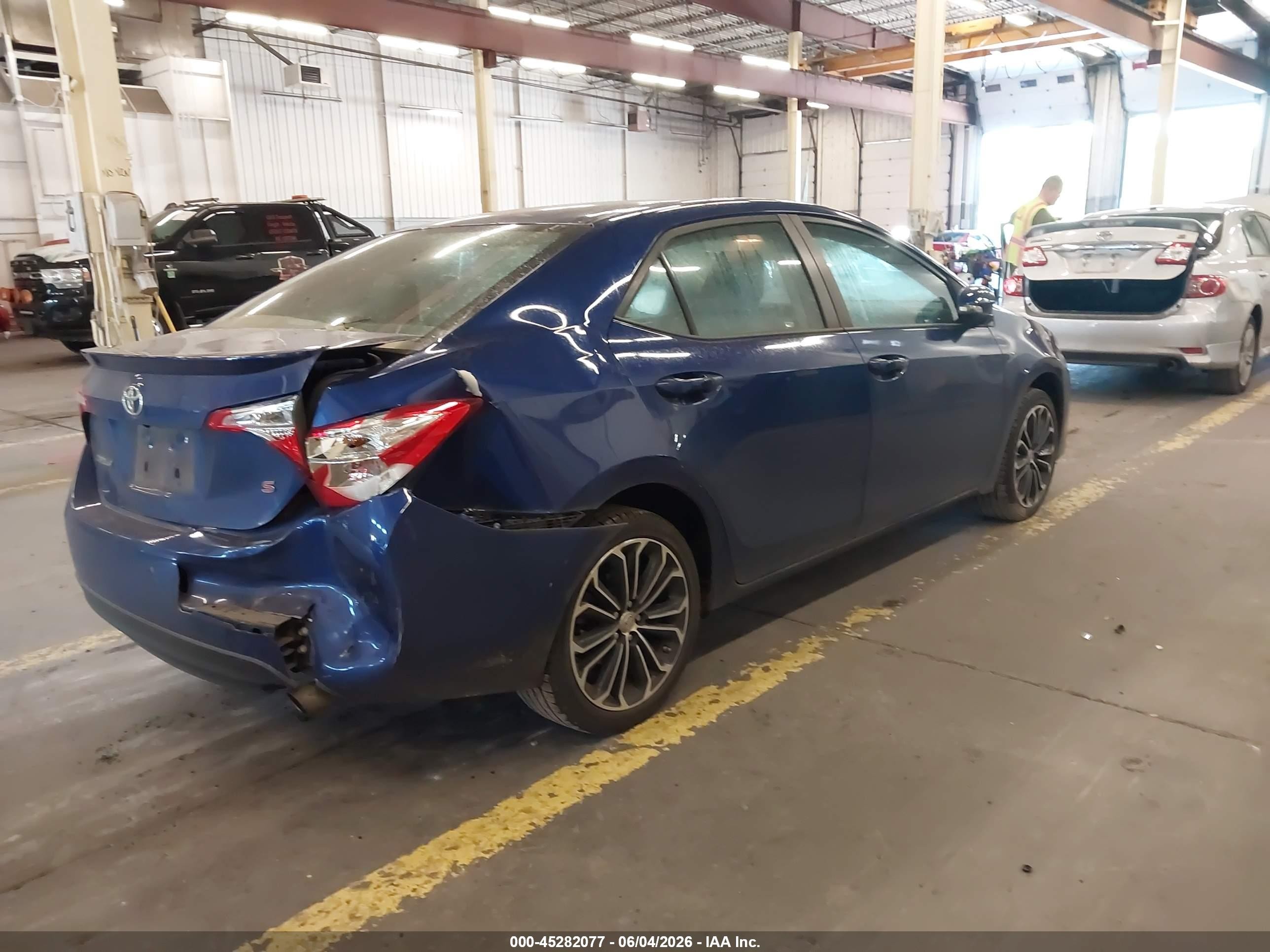 2015 Toyota Corolla S Plus Blue vin: 5YFBURHEXFP342006