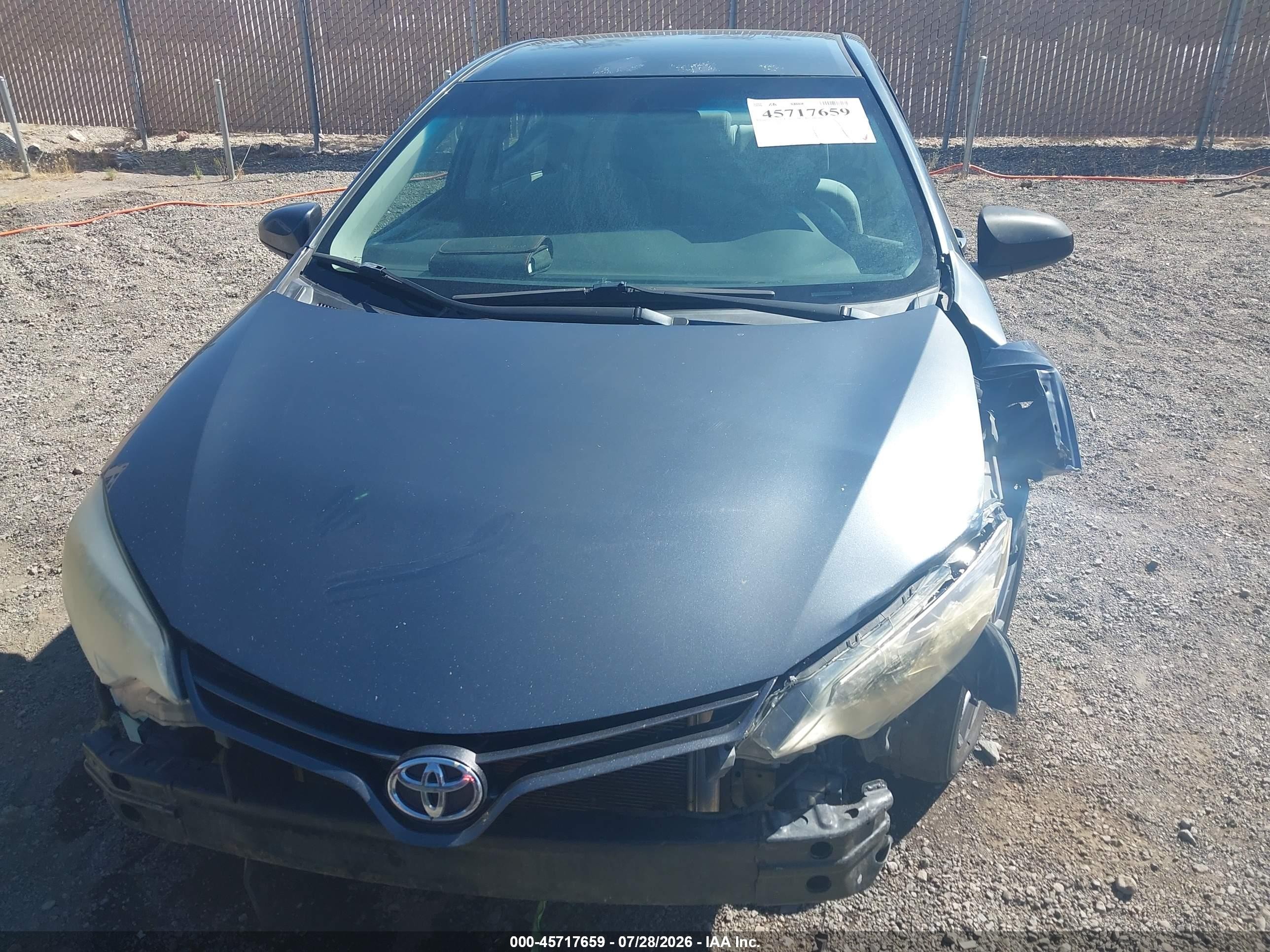 2015 Toyota Corolla Le Plus Blue vin: 5YFBURHEXFP347738